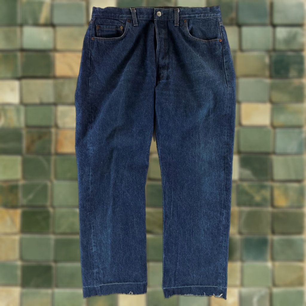 Levi's VINTAGE Levi's 501 Jeans Straight 37 Mens Blue 80s Cutoff Inseam 30 Actual 37x30 Size US 37 - 1 Thumbnail