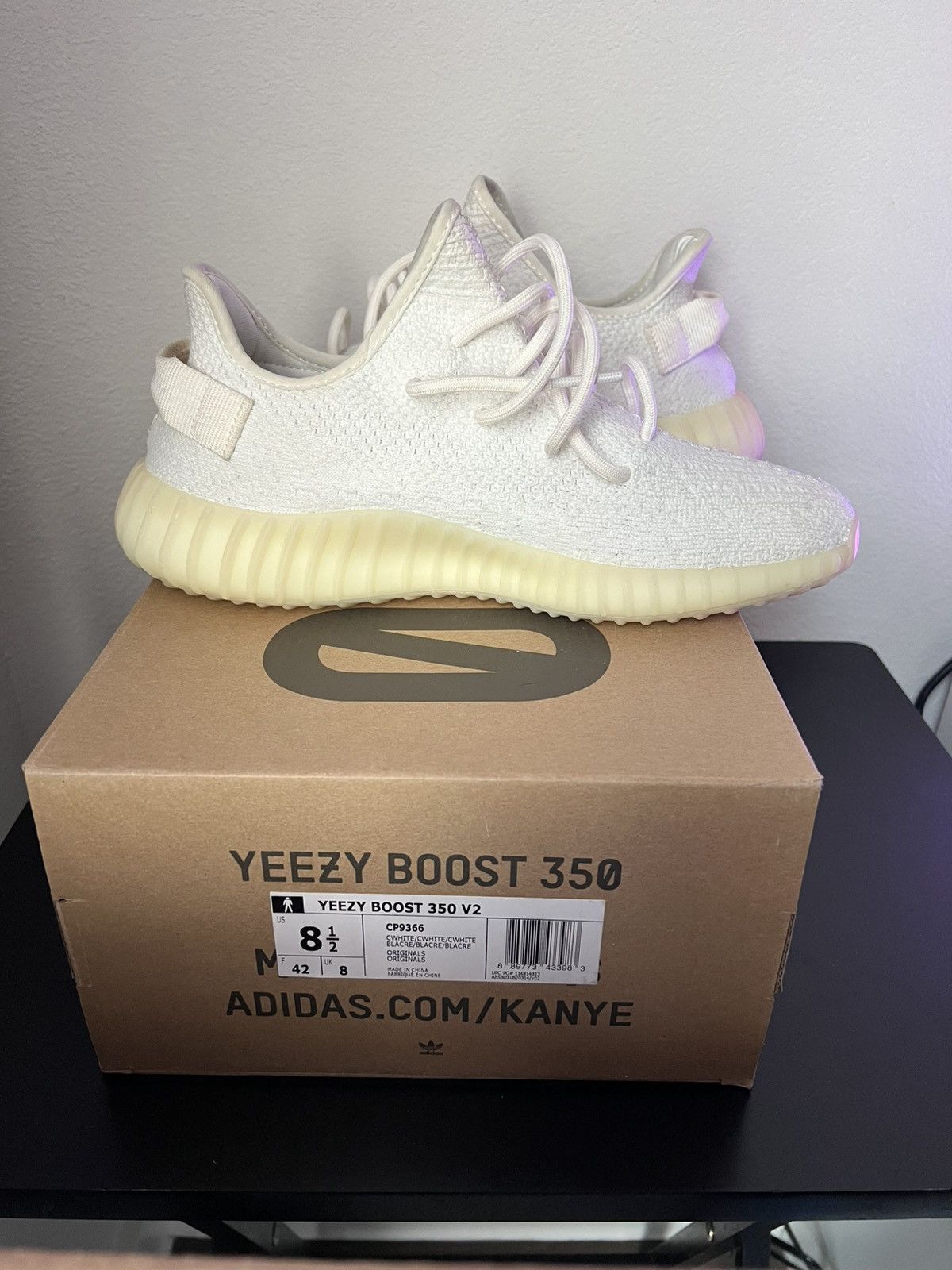 Adidas Adidas x Yeezy 350 Boost V2 Cream Size US 8.5 / EU 41-42 - 7 Thumbnail