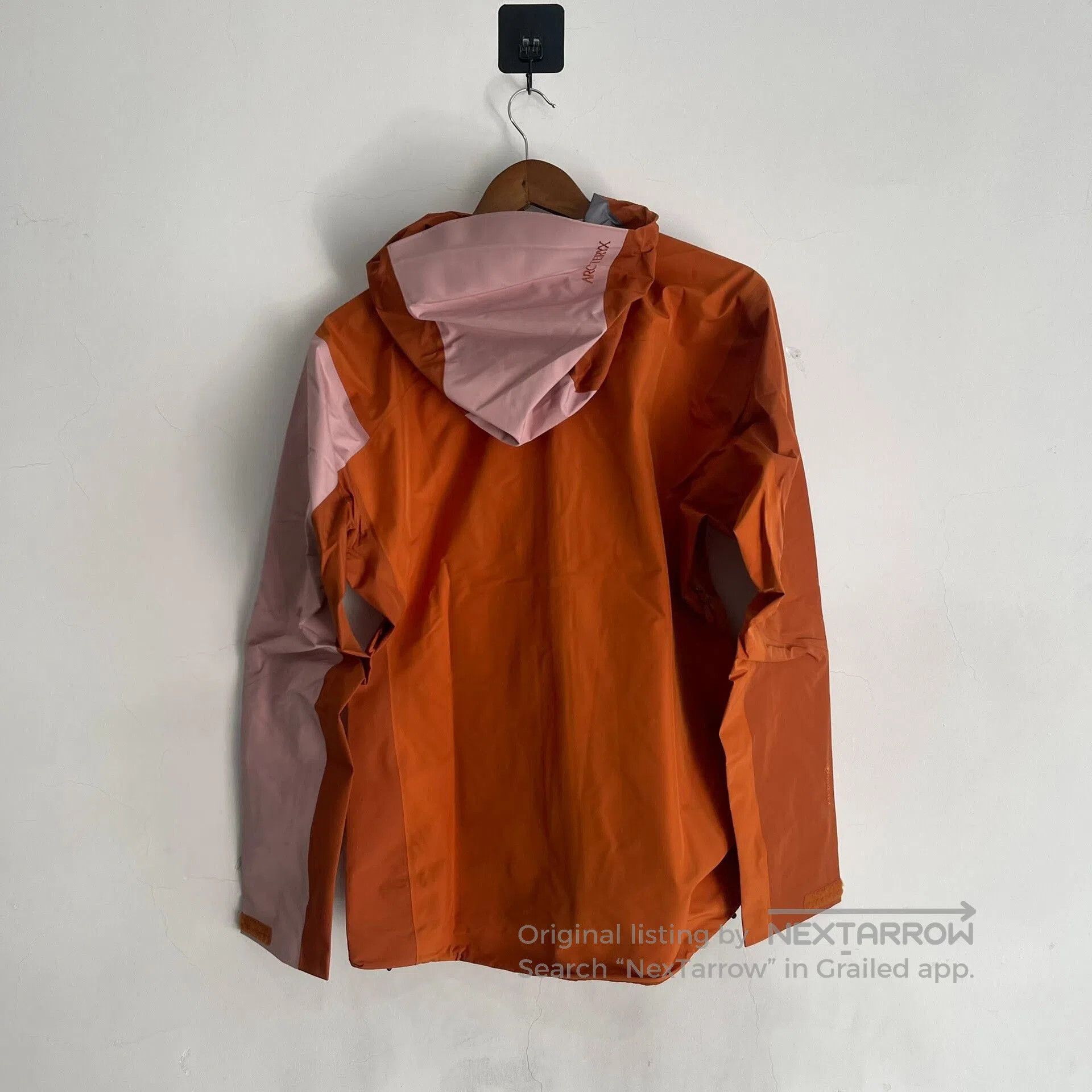Arc'teryx Arcteryx Women's BETA Lightweight Jacket. Size M / US 6-8 / IT 42-44 - 7 Thumbnail