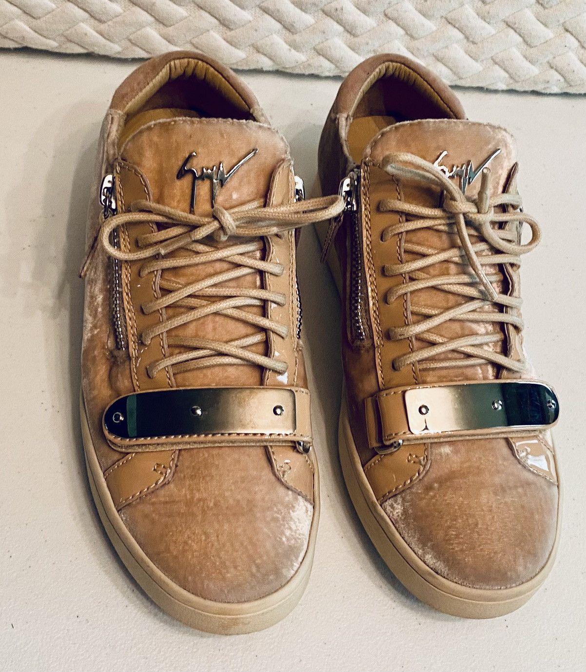 Giuseppe Zanotti Giuseppe Zanotti 🇮🇹 Pink Velvet Brek Veronica Sneakers 38 Size US 8 / IT 38 - 1 Thumbnail