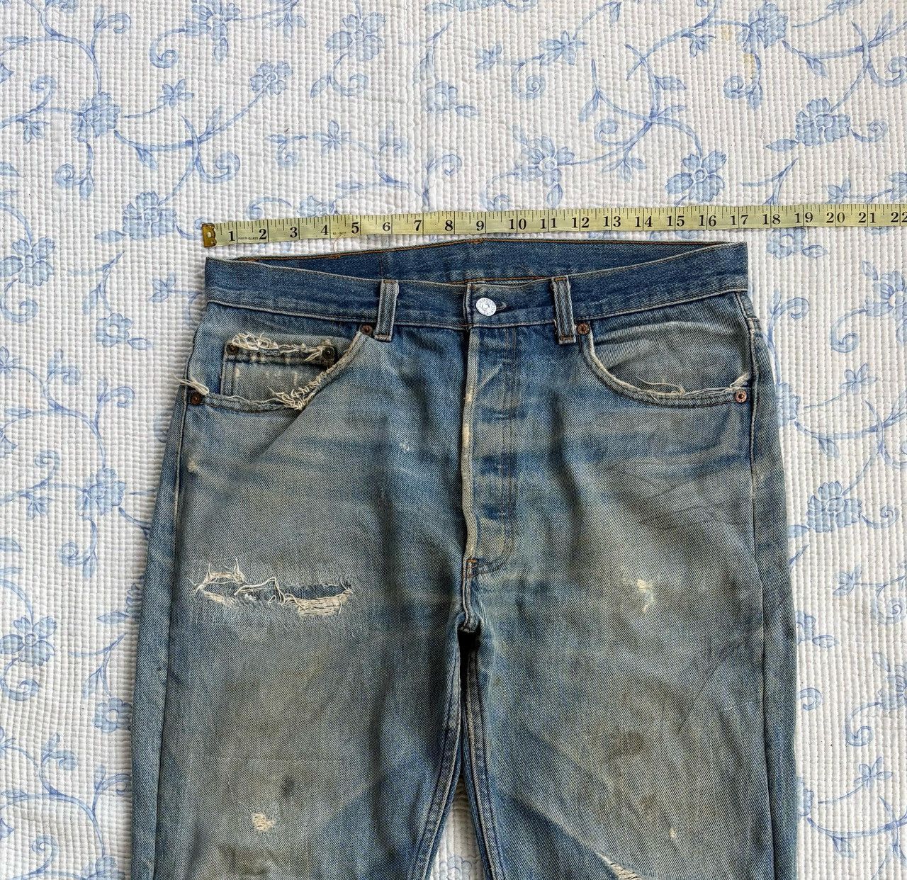 Levi's × Levi's Vintage Clothing Vintage Levi's 501 Distressed Denim Pant Made in USA Size US 34 / EU 50 - 3 Thumbnail