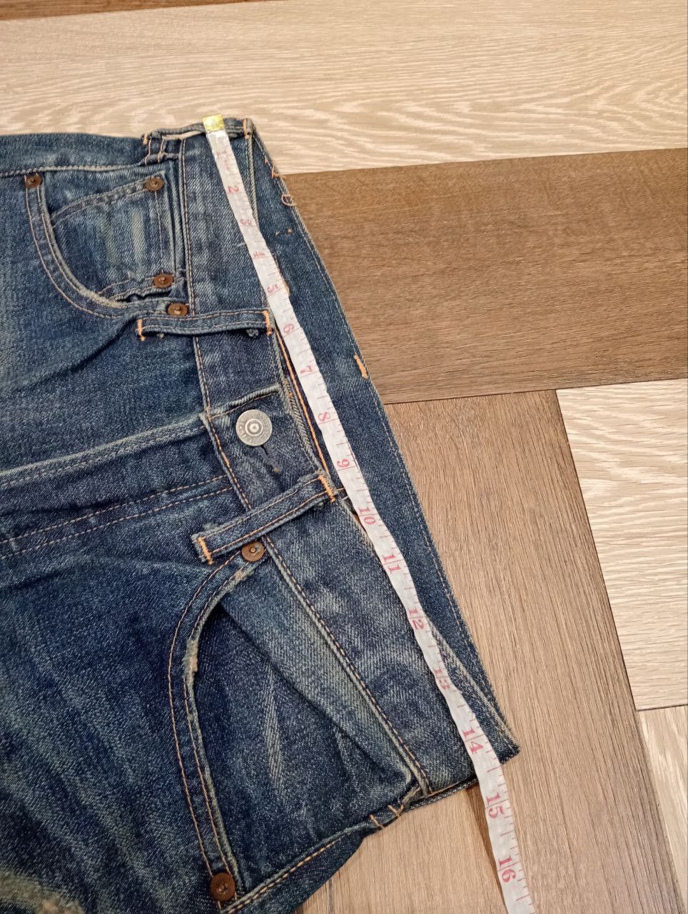 Levi's Vintage Clothing LEVI'S VINTAGE 501 CAPITAL E SELVEDGE JEANS Size US 31 - 15 Thumbnail