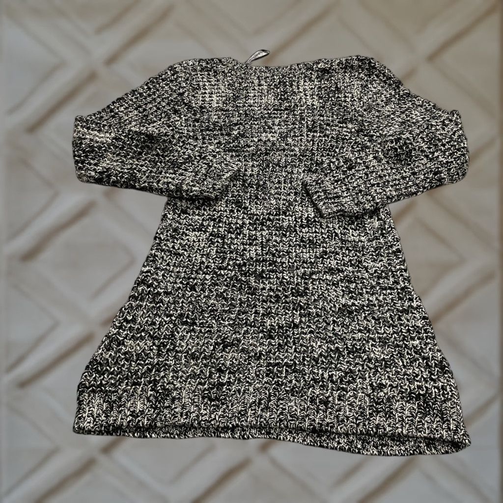 H&M H&M Sweater Dress Women's Small Black Knit V-Neck Pockets Solid Size S / US 4 / IT 40 - 1 Thumbnail