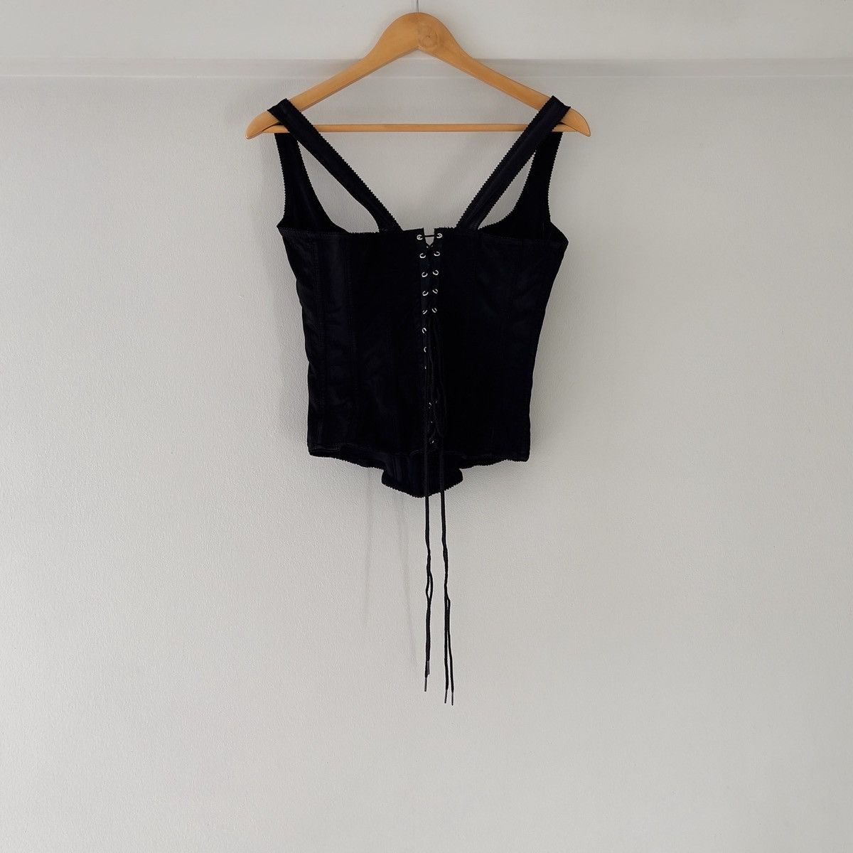 Victoria's Secret Victoria’s Secret Black Satin Lace-Up Corset Top (M) Size M / US 6-8 / IT 42-44 - 14 Thumbnail