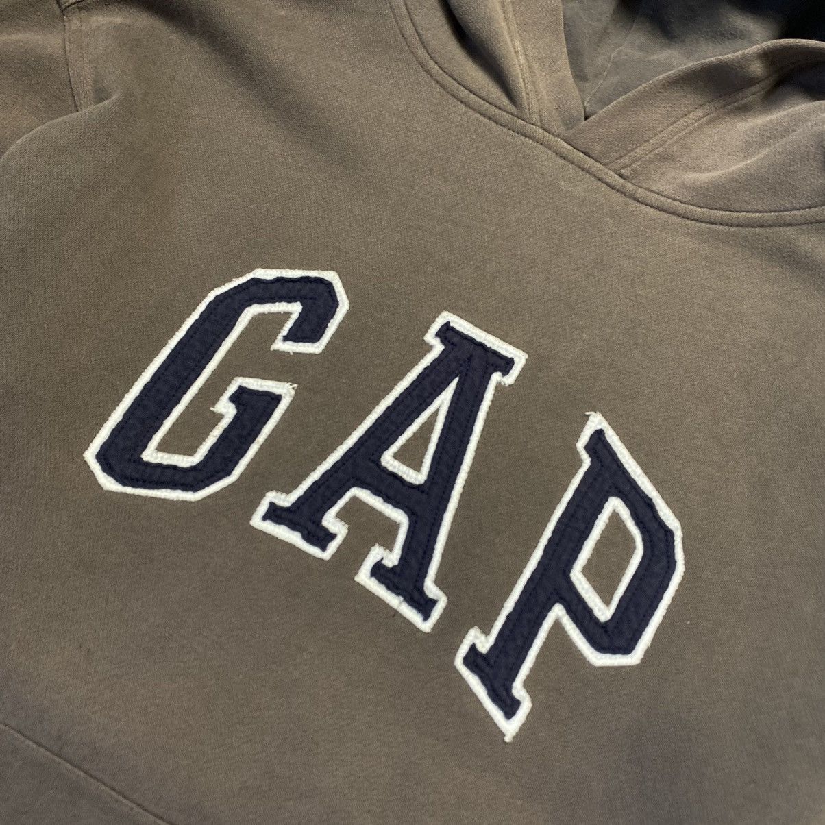 Gap Vintage Gap Big Logo Brown hype y2k streetwear sweatshirt Size US S / EU 44-46 / 1 - 3 Thumbnail