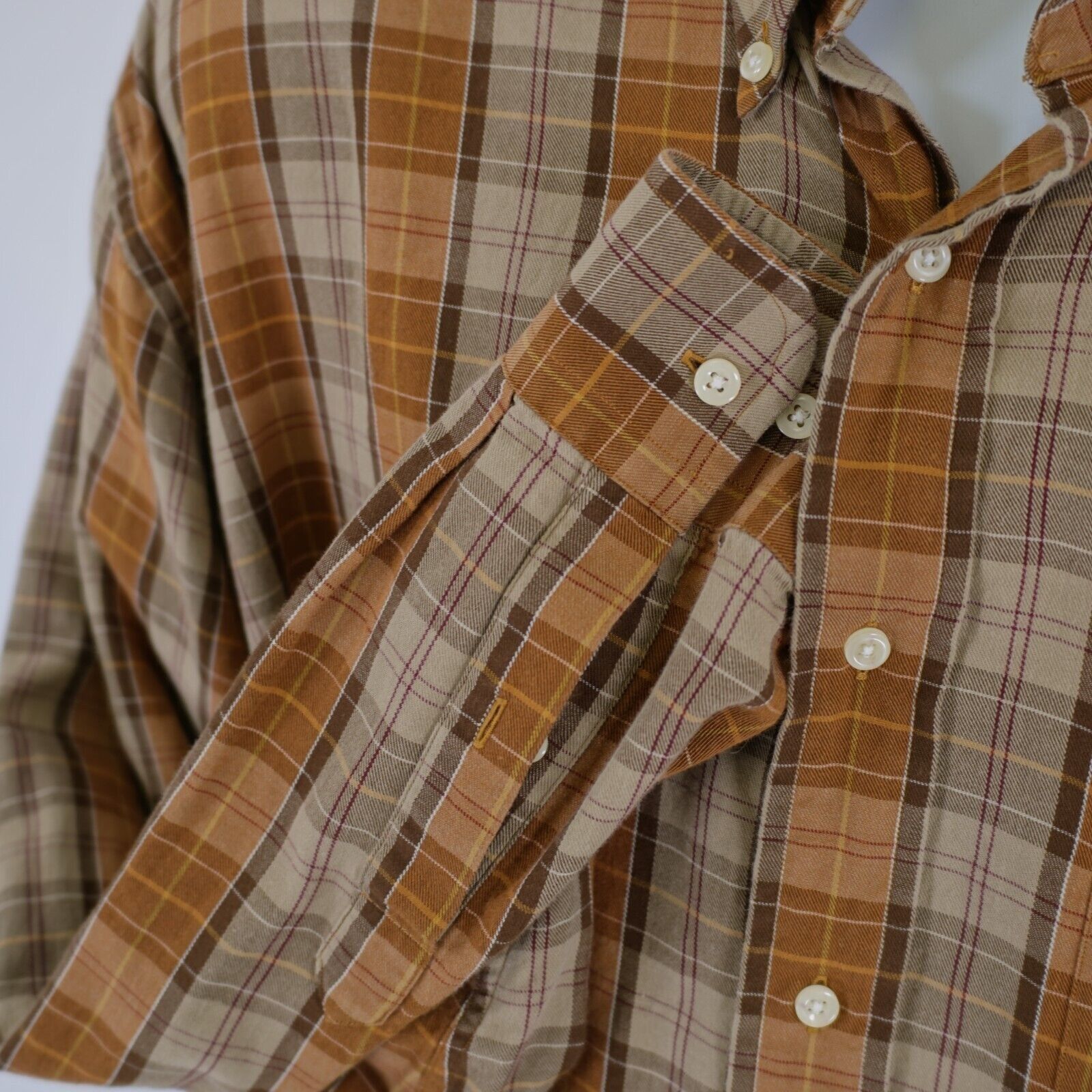 Jos. A. Bank Jos A Bank XL Brown Plaid Flannel Button Down Long Sleeve Size US XL / EU 56 / 4 - 2 Thumbnail