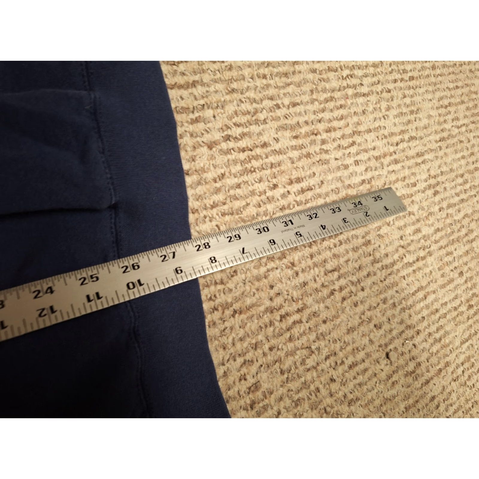 Nike VINTAGE Nike Navy Blue Big Swoosh Logo Crewneck Sweatshirt XL Mens Regular Sweatshirt Blue Nike Air 90s Vintage Hip Hop Size US XL / EU 56 / 4 - 6 Thumbnail