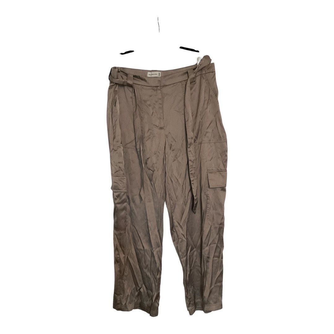 Abercrombie & Fitch Abercrombie & Fitch Pants Women 18 Short Size 40" / US 18 - 1 Thumbnail