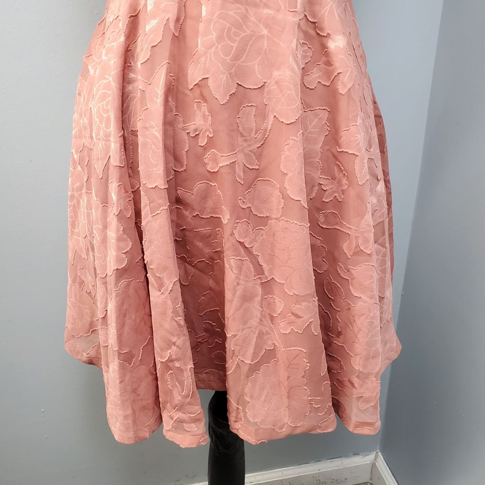 Lulus Lulus Skater Dress Womens Pink Floral Burnout Adjustable Strap Back Zip Midi Dress S Small Pink Womens Size S Dress Bon Size S / US 4 / IT 40 - 7 Thumbnail