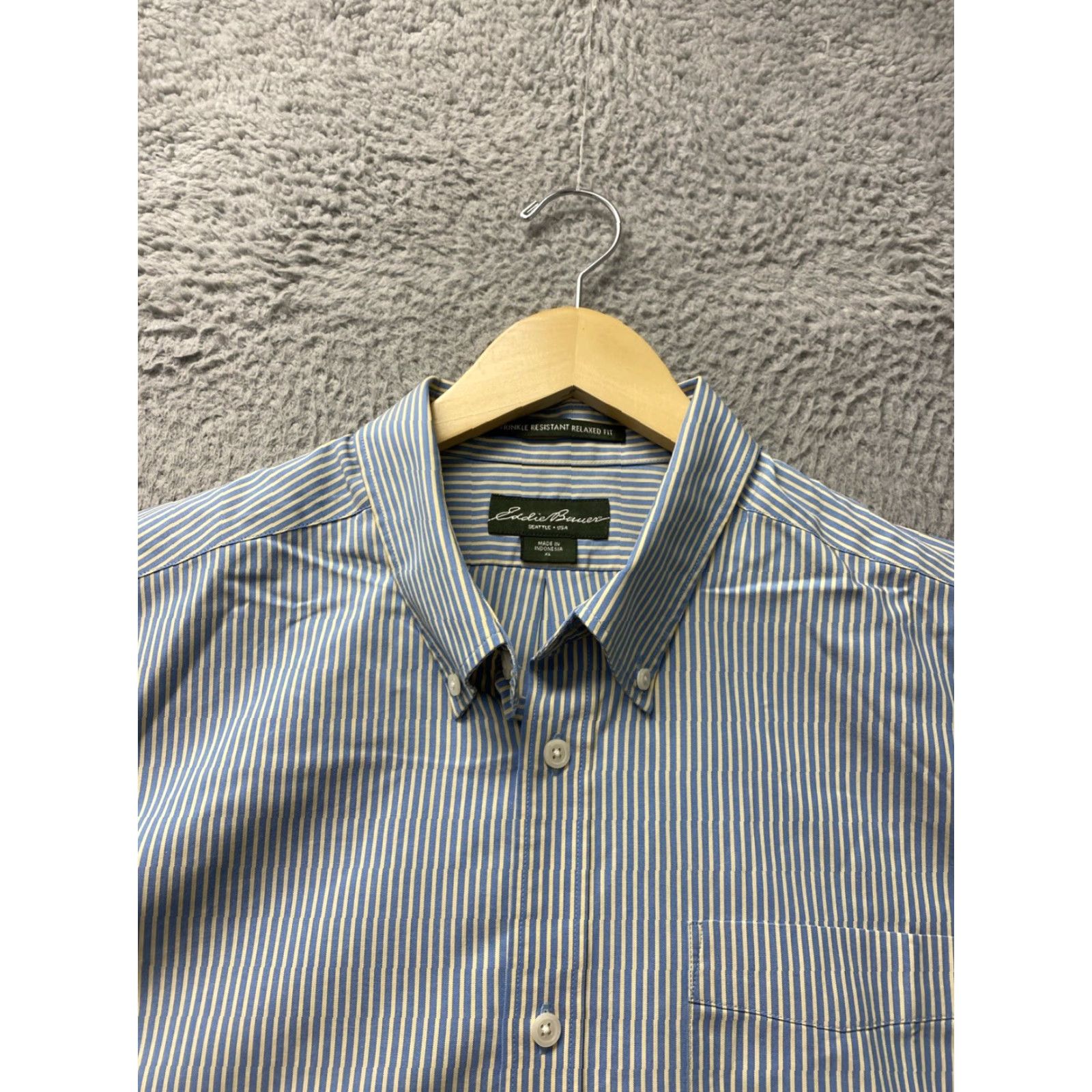 Eddie Bauer Eddie Bauer Men's Blue Striped Button Short Sleeve Shirt XL /127-44 Size US XL / EU 56 / 4 - 3 Thumbnail