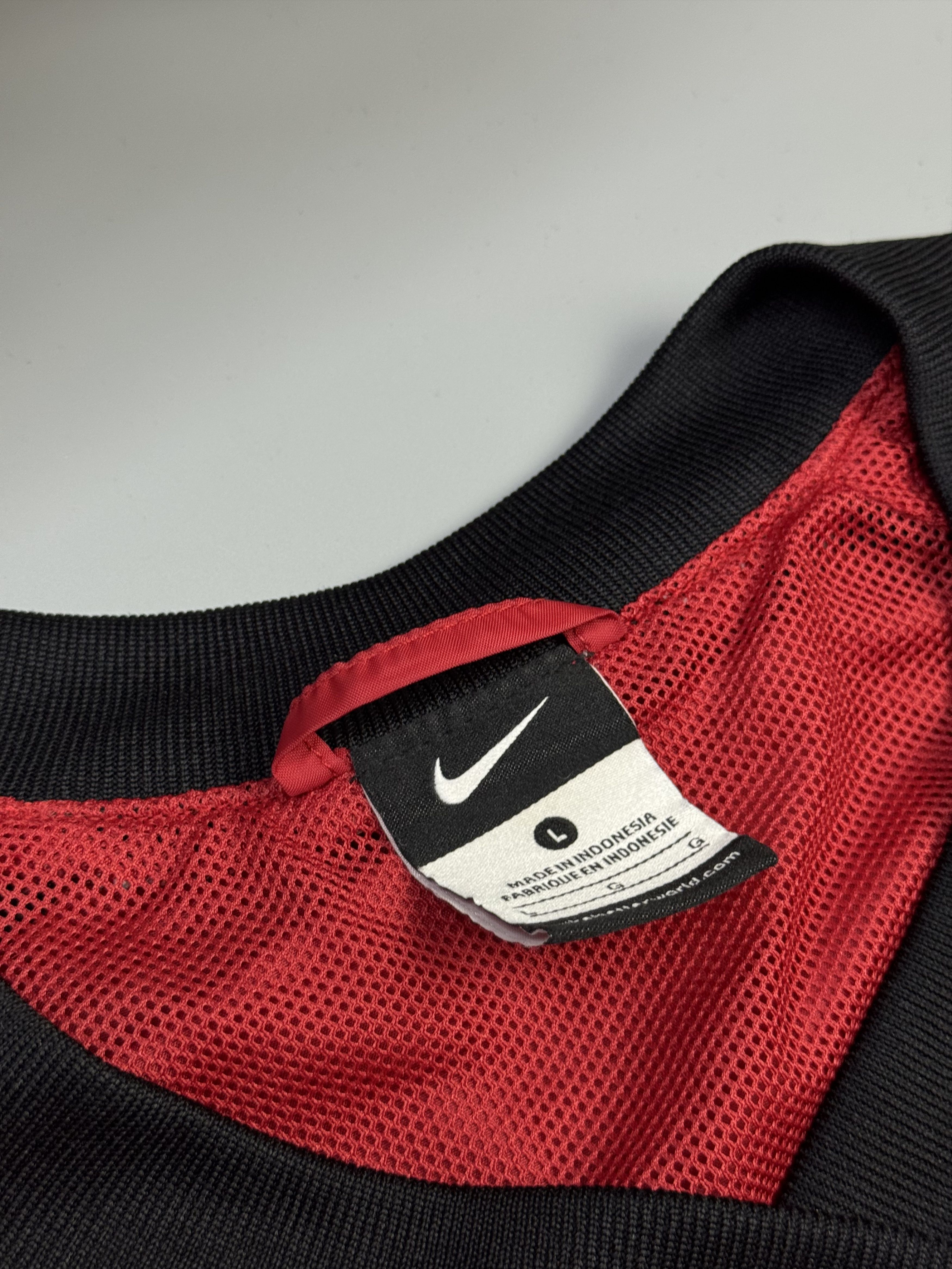 Nike Nike vintage nylon sweatshirt v-neck Size US L / EU 52-54 / 3 - 4 Thumbnail