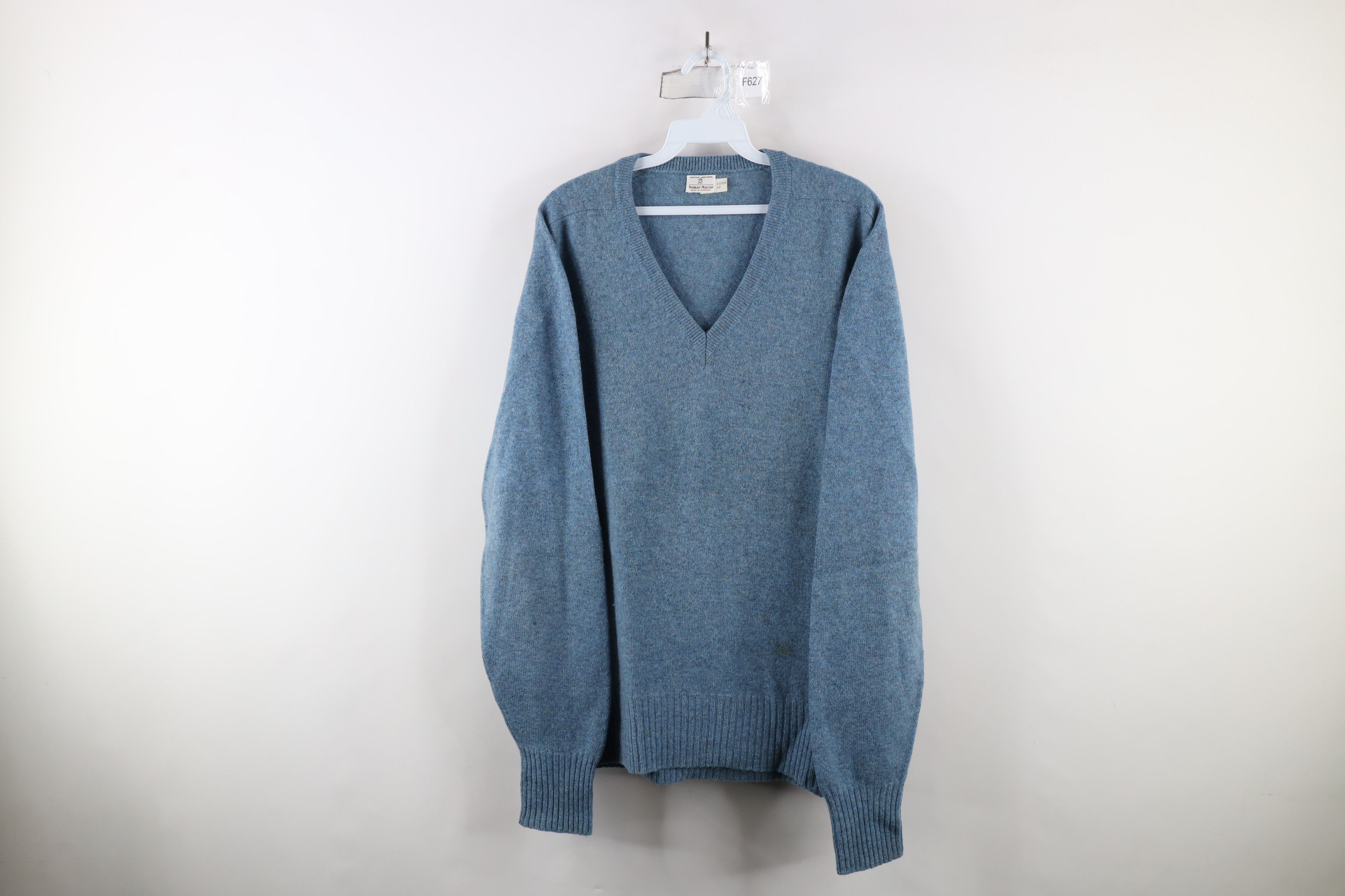 Vintage Vintage 70s Streetwear Blank Lambswool Knit V-Neck Sweater Size US XL / EU 56 / 4 - 1 Thumbnail