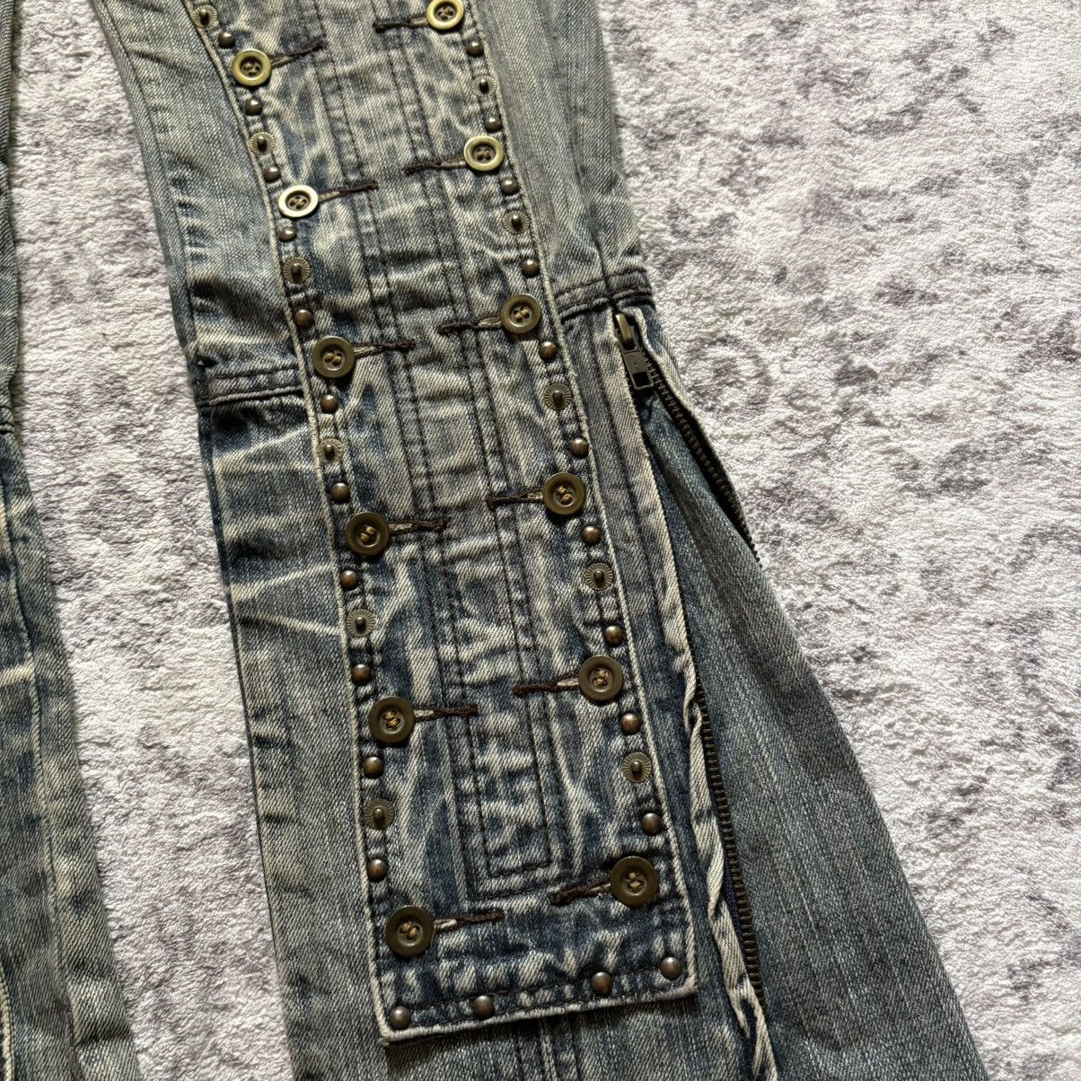 Tornado Mart Tornado Mart Buttoned Studded Flared Denim Jeans Blue | S Size US 30 / EU 46 - 3 Thumbnail
