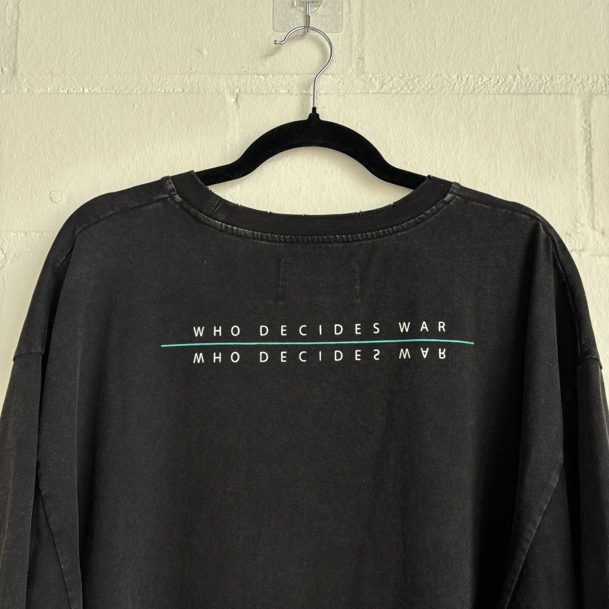 Who Decides War Who Decides War Tee Size US XXL / EU 58 / 5 - 2 Thumbnail