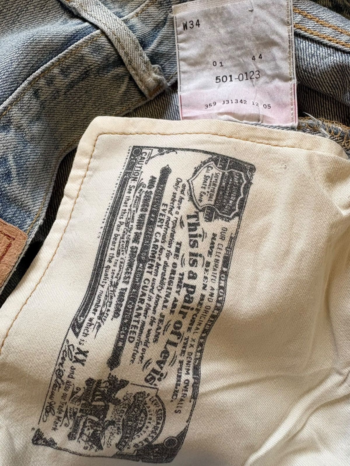 Levi's Vintage 90s Levis 501 Light Wash Distressed Jean Shorts Size US 35 - 12 Thumbnail