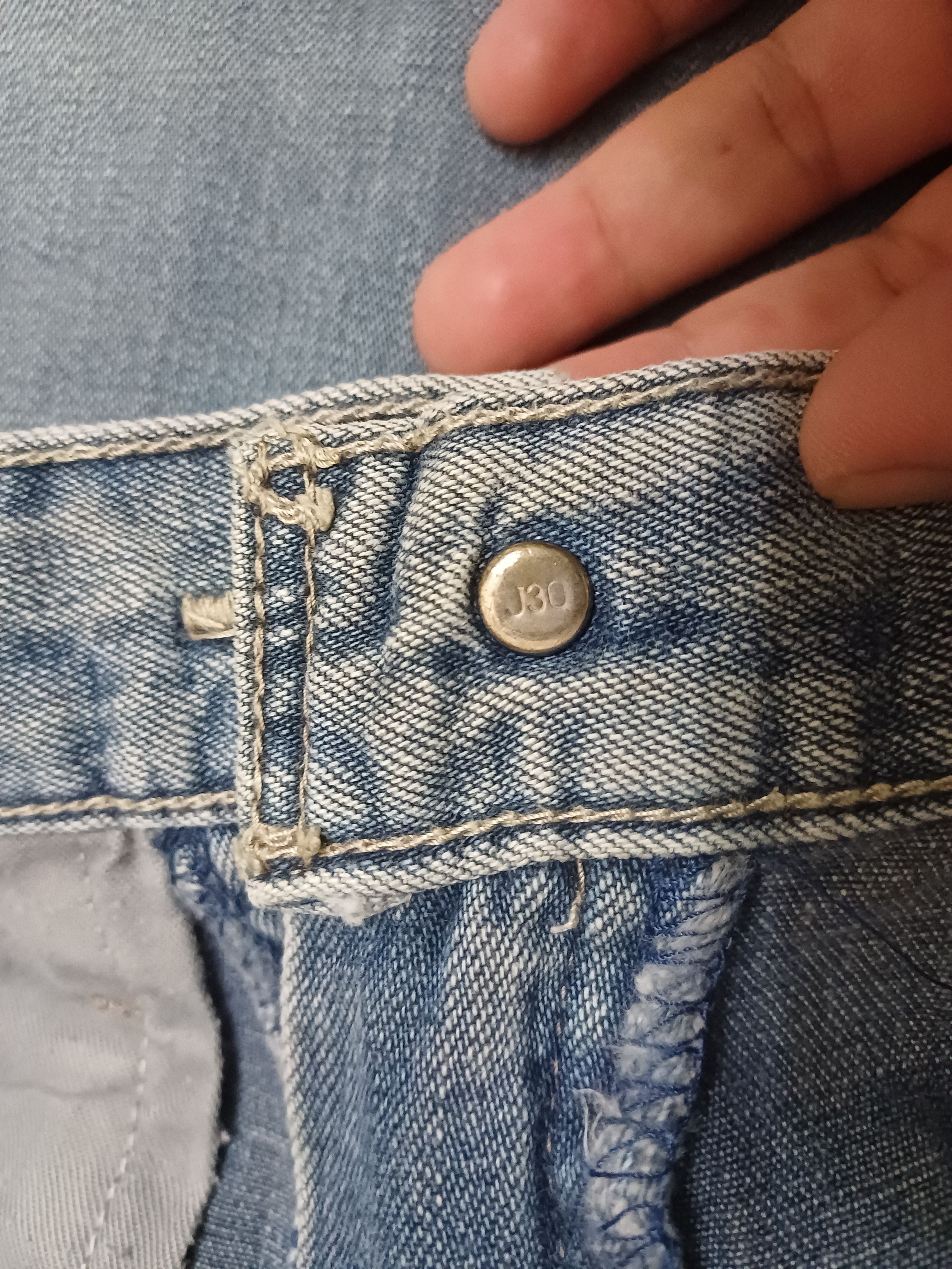 Levi's Vintage Clothing Nice Vintage Levis jeans 🔥🔥🔥 Size US 30 / EU 46 - 8 Thumbnail