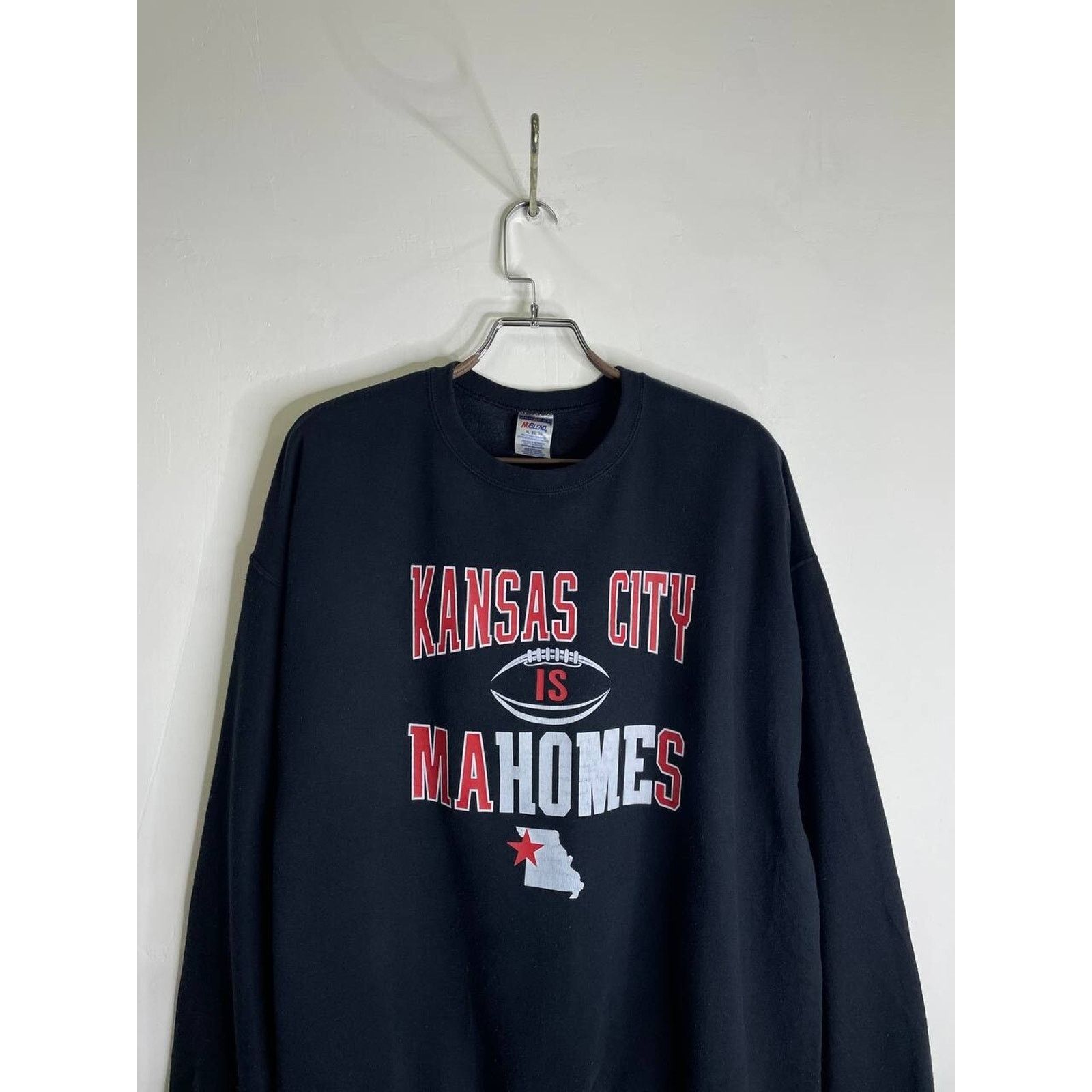Jerzees Vintage Kansas City Mahomes Football Sweatshirt XL Black Size US XL / EU 56 / 4 - 3 Thumbnail