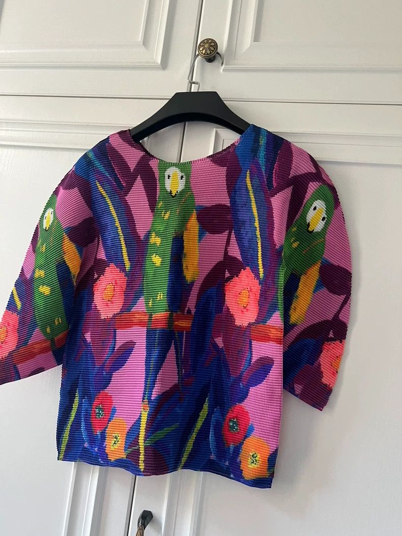 Issey Miyake Issey Miyake Purple parrot pleated short-sleeved shirt Size M / US 6-8 / IT 42-44 - 2 Thumbnail