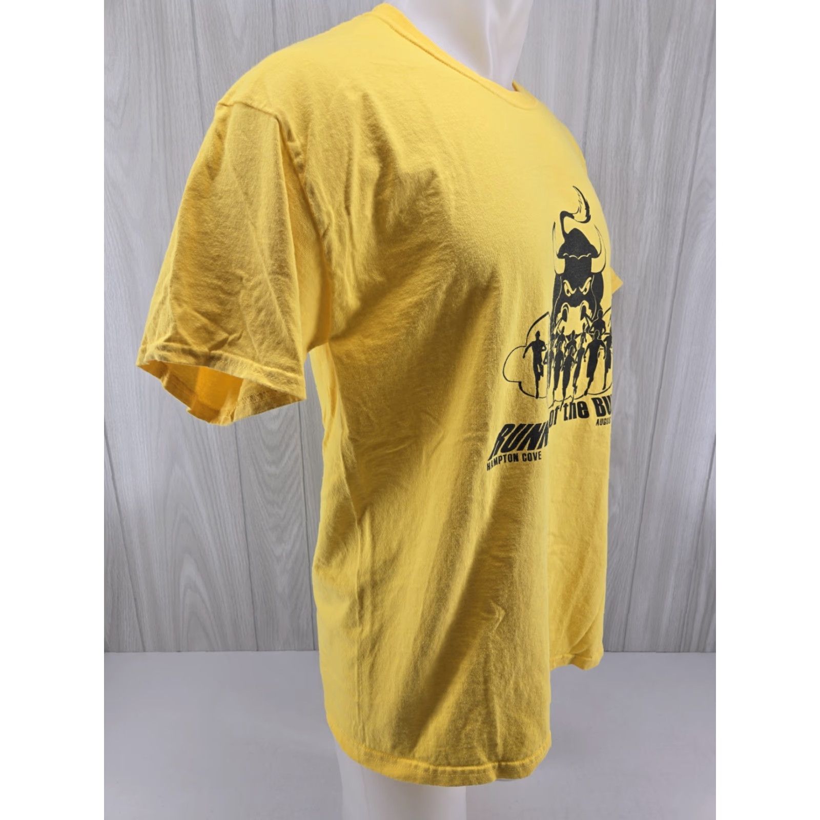 Gildan Running with the Bulls 5K Run T-Shirt Size Large Year 2013 8/24/2013 Shirt Mens L Yellow 2013 8/24/2013 Size US L / EU 52-54 / 3 - 6 Thumbnail