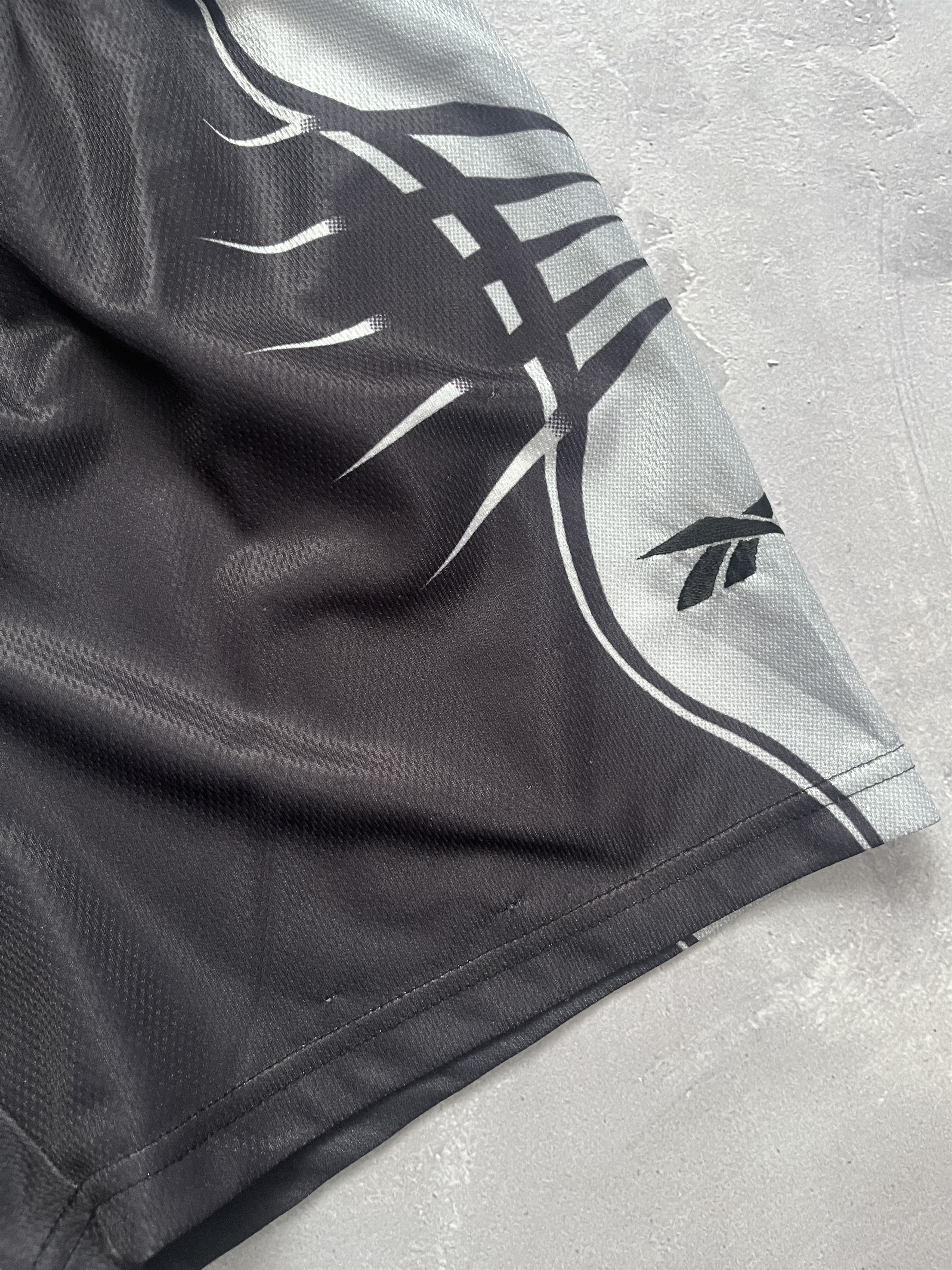 Reebok Liverpool Home football Shorts Reebok Black Men Size 26 Size US 26 / EU 42 - 3 Thumbnail