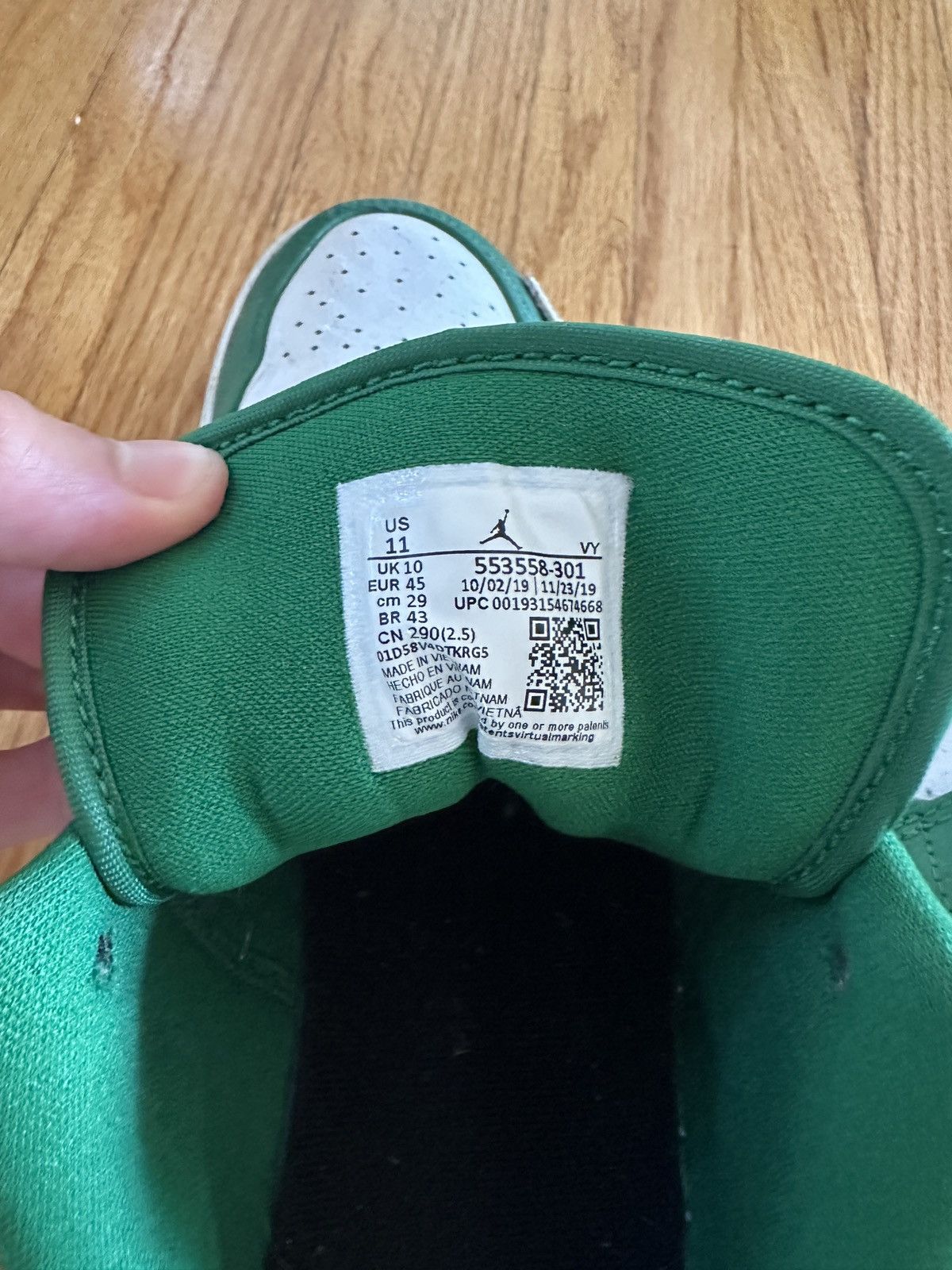 Jordan Brand × Nike Green and White Nike Jordan Custom Bone Shoes Size US 11 / EU 44 - 9 Thumbnail