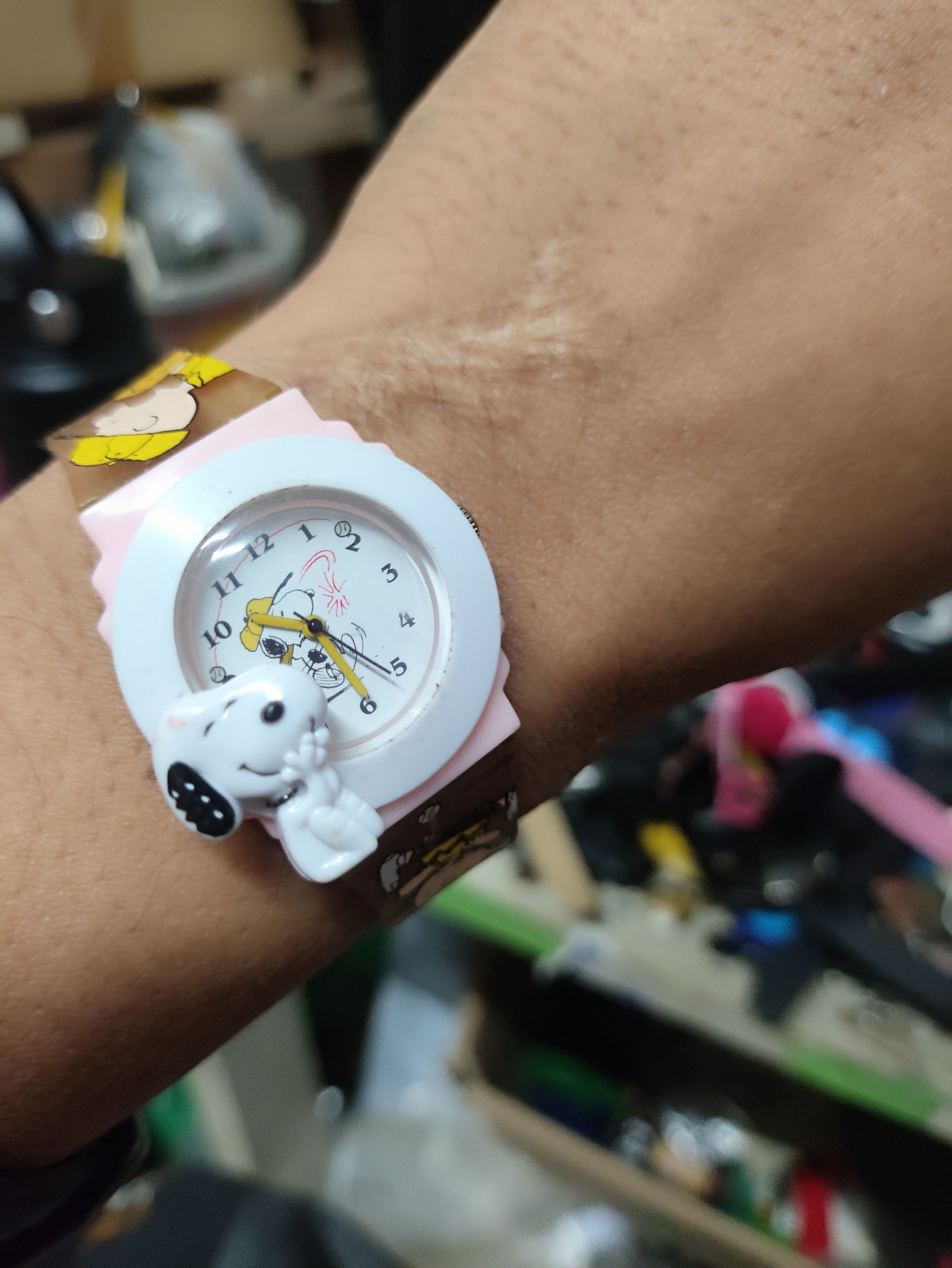 Peanuts Vintage Peanut ❌ Snoopy Watch JAPAN MADE Size ONE SIZE - 2 Thumbnail