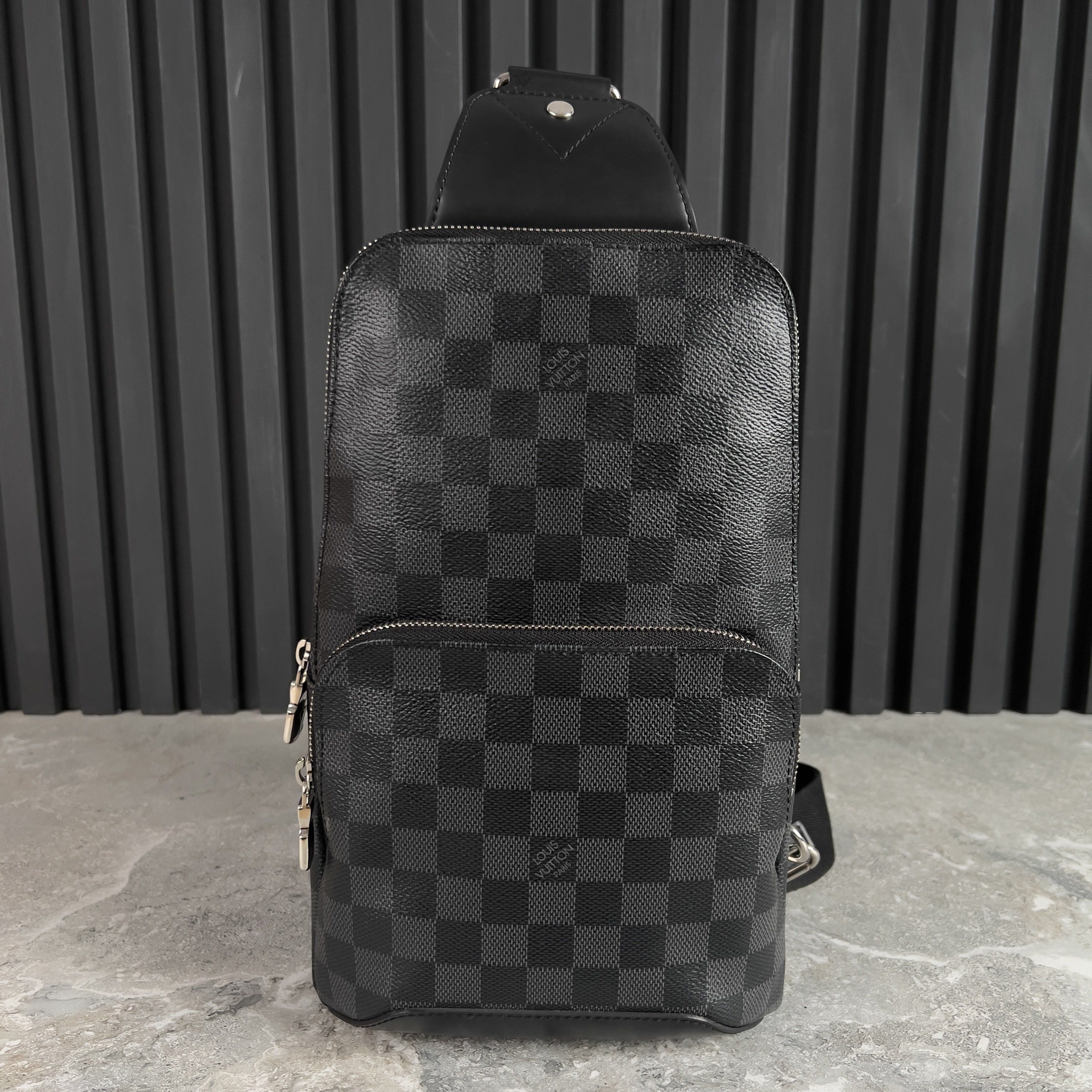 Louis Vuitton Avenue Damier Graphite Canvas Slingbag Bag Size ONE SIZE - 2 Thumbnail