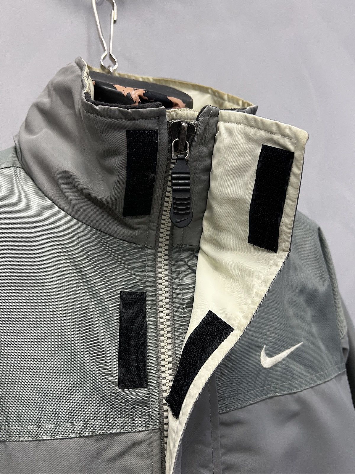 Nike Vintage Nike ACG Down Gore-Tex Jacket Nylon Grey Y2K Size US L / EU 52-54 / 3 - 7 Thumbnail