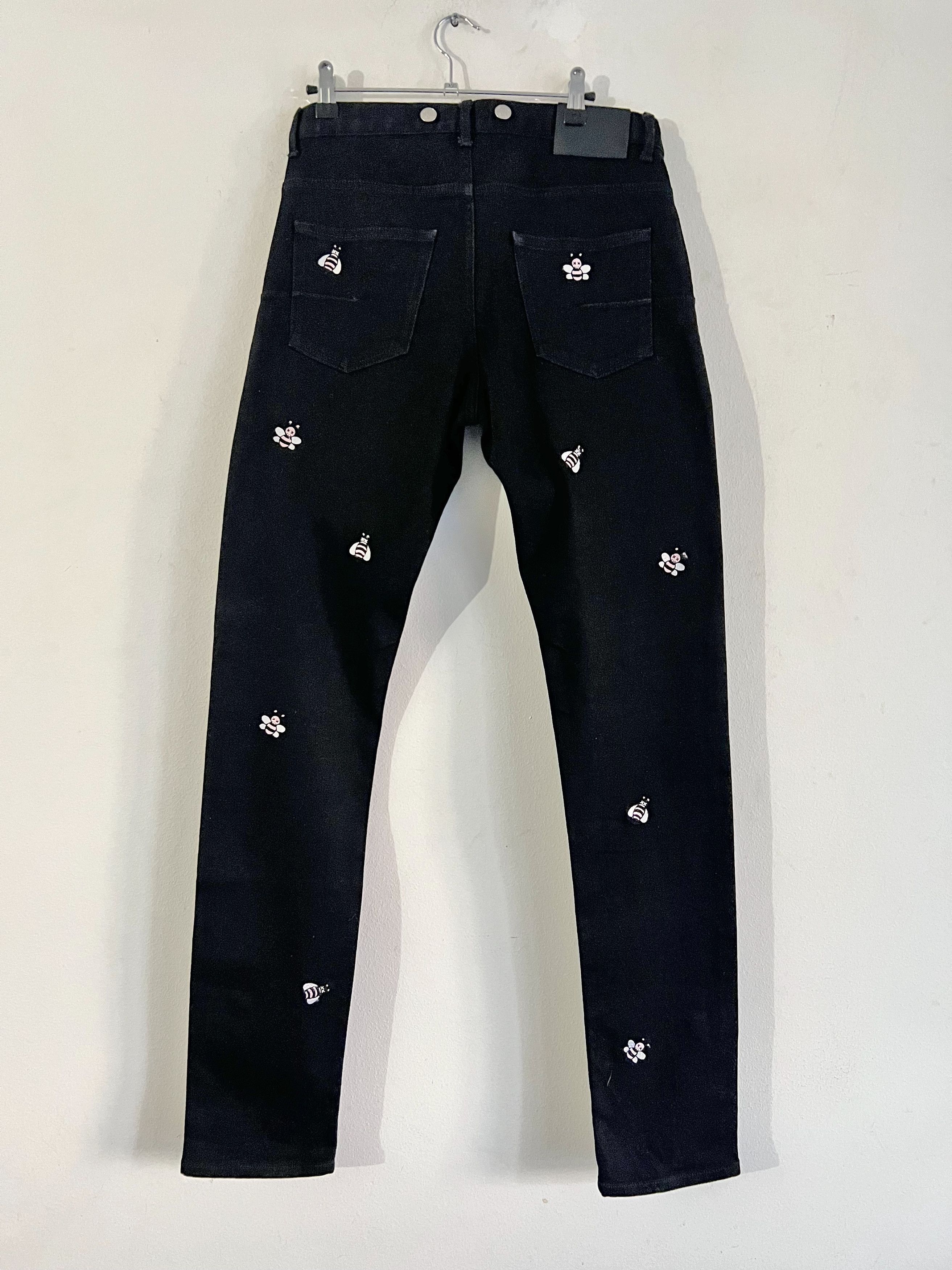 Dior × Kaws Kim Jones Dior X Kaws Bee Embroidered Denim Jeans Size US 34 / EU 50 - 3 Thumbnail