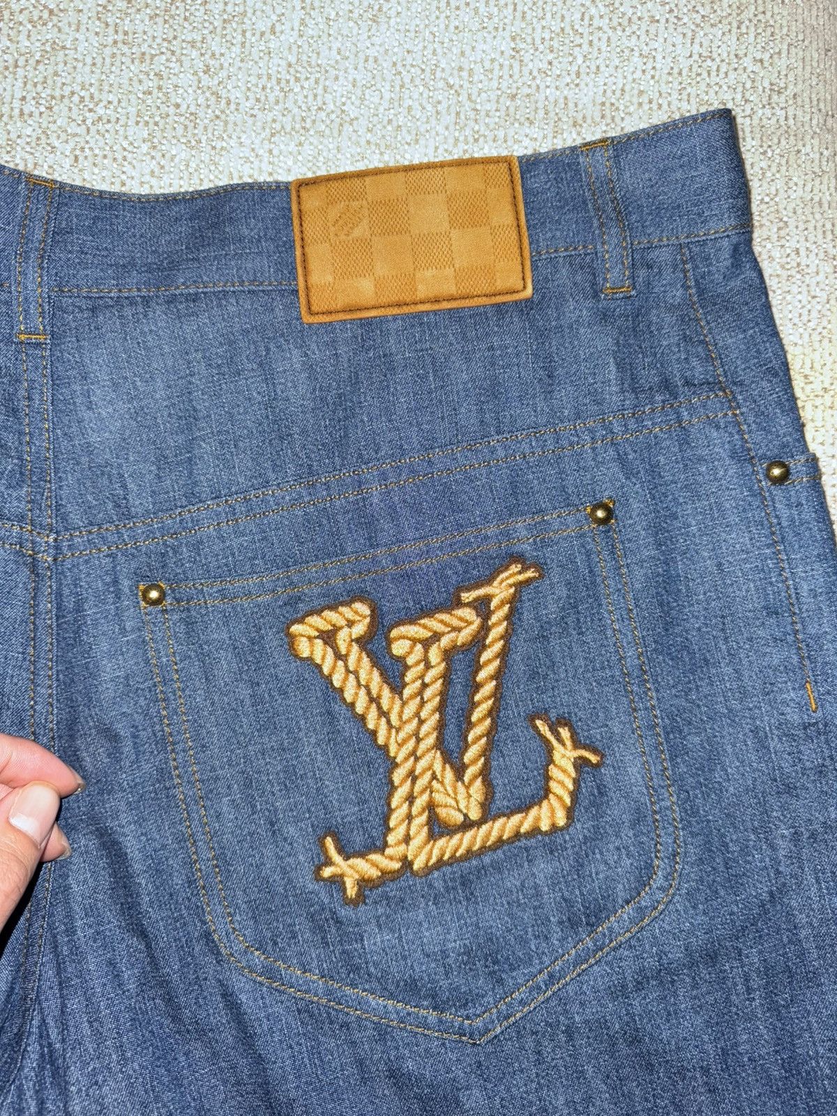 Louis Vuitton LOUIS VUITTON -COTTON CHAMBRAY ROPE LOGO SHORTS "INDIGO" Size US 34 / EU 50 - 5 Thumbnail