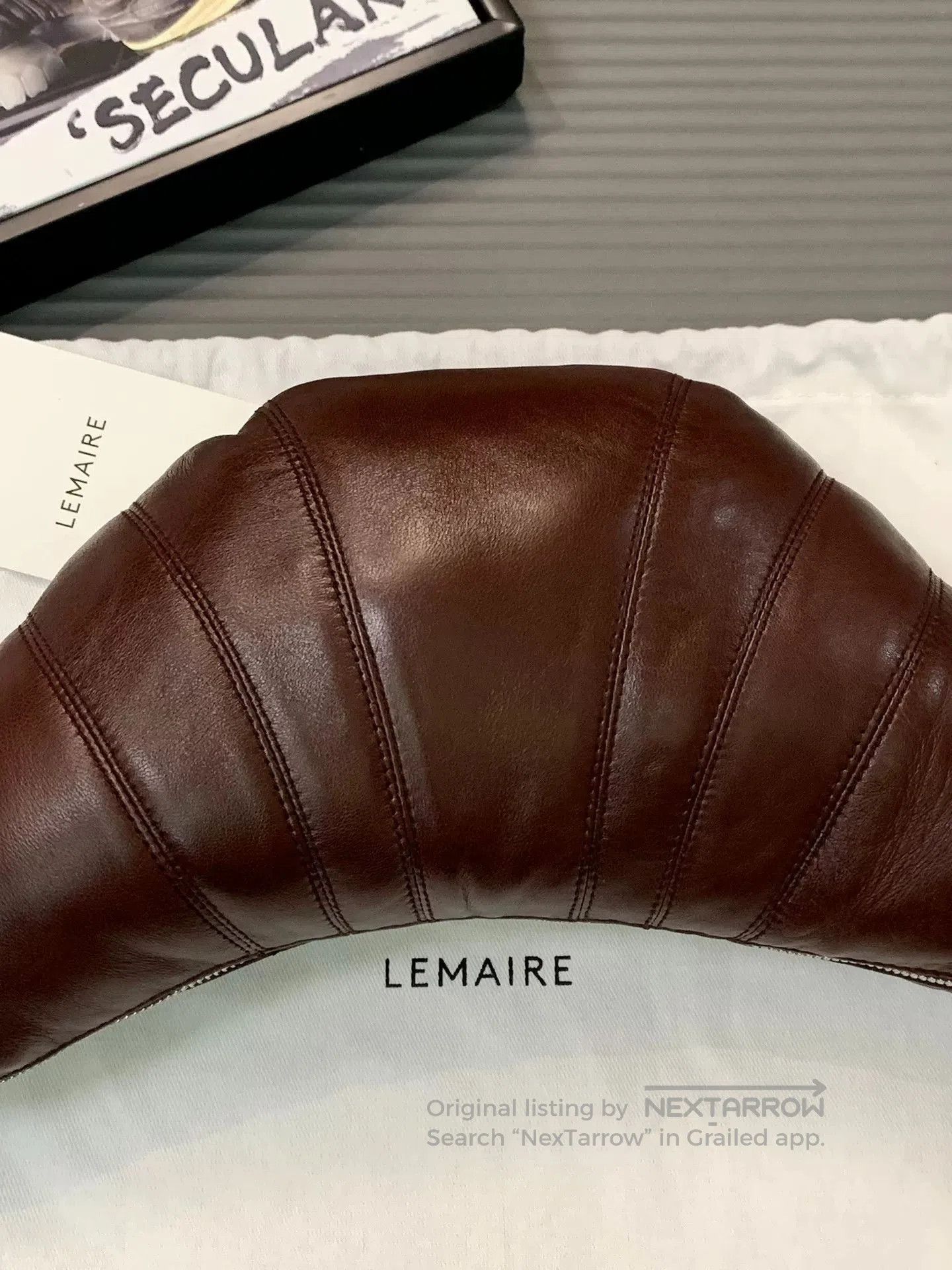Lemaire Lemaire Small Croissant Crossbody Bag. Size ONE SIZE - 6 Thumbnail