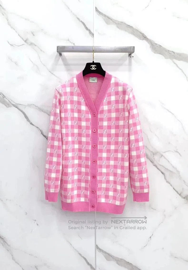Fendi Fendi Pink F-Logo V-Neck Knit Cardigan. Size US XS / EU 42 / 0 - 1 Thumbnail