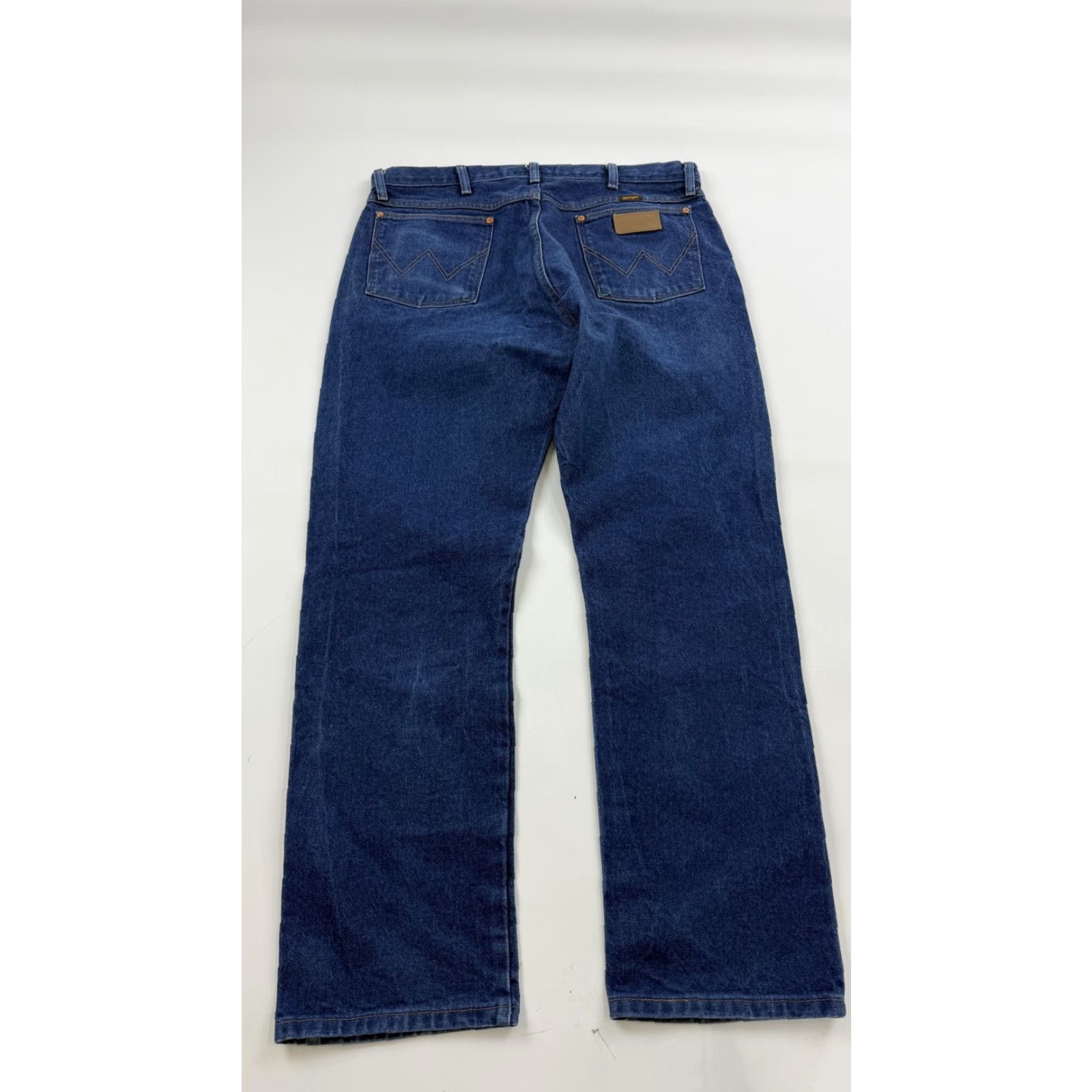 Wrangler VINTAGE Wrangler Denim Jeans Mens 38x31 Blue Cowboy Cut Bootcut Five Pocket Zipper Fly Wrangler Jeans Mens Medium Blue Cowbo y Cut Size US 38 / EU 54 - 6 Thumbnail