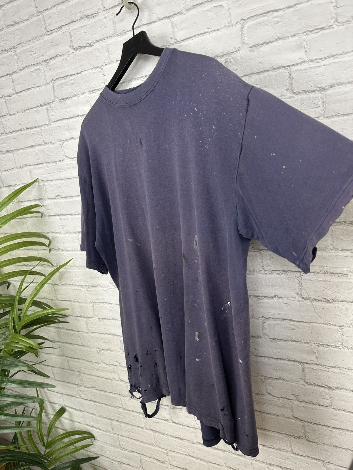 Vintage (3XL) BEAUTIFULLY THRASHED BURN OUT Vintage T Shirt Size US XXL / EU 58 / 5 - 2 Thumbnail