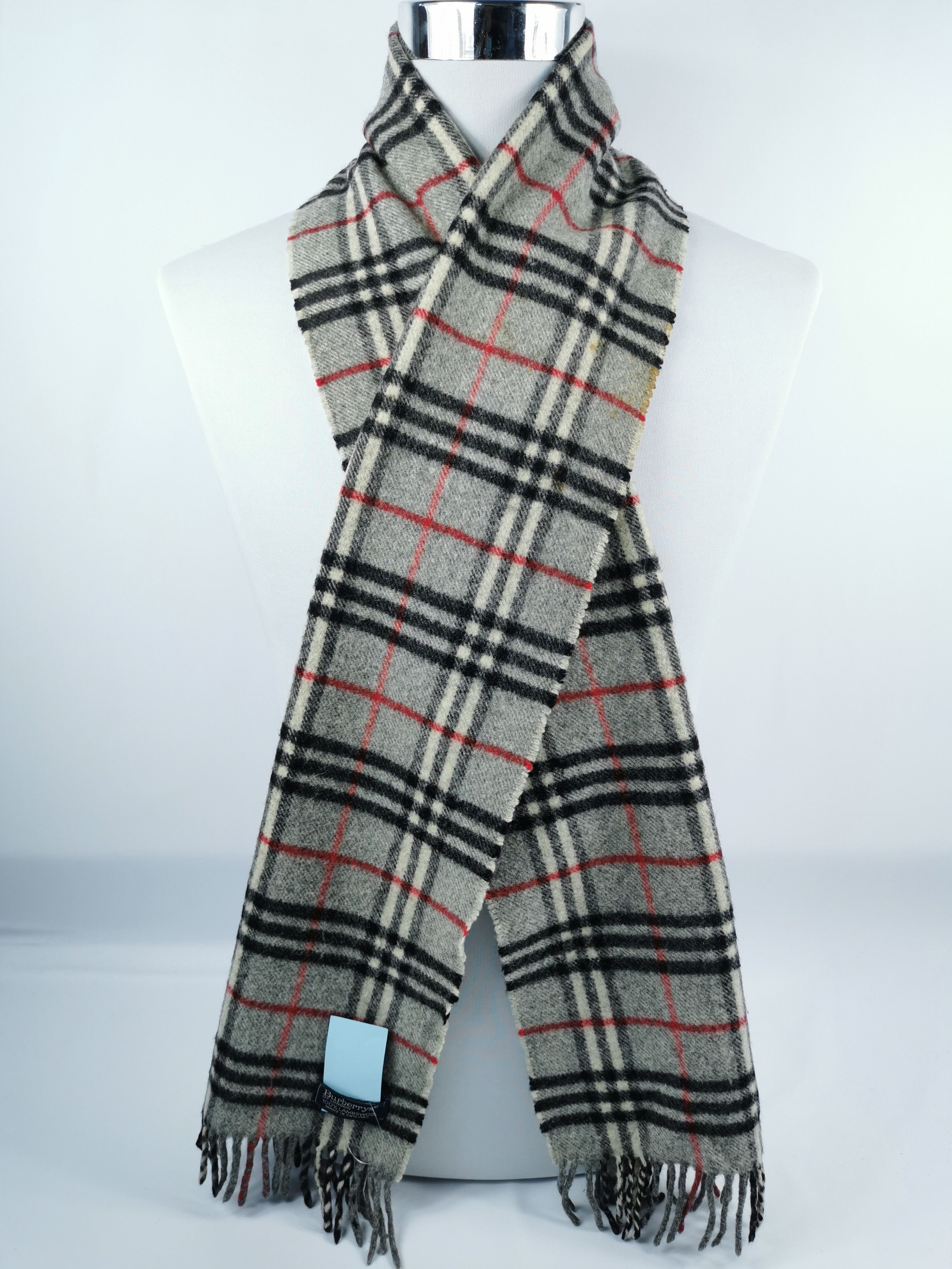 Burberry Burberry scarf muffer winter Size ONE SIZE - 1 Thumbnail