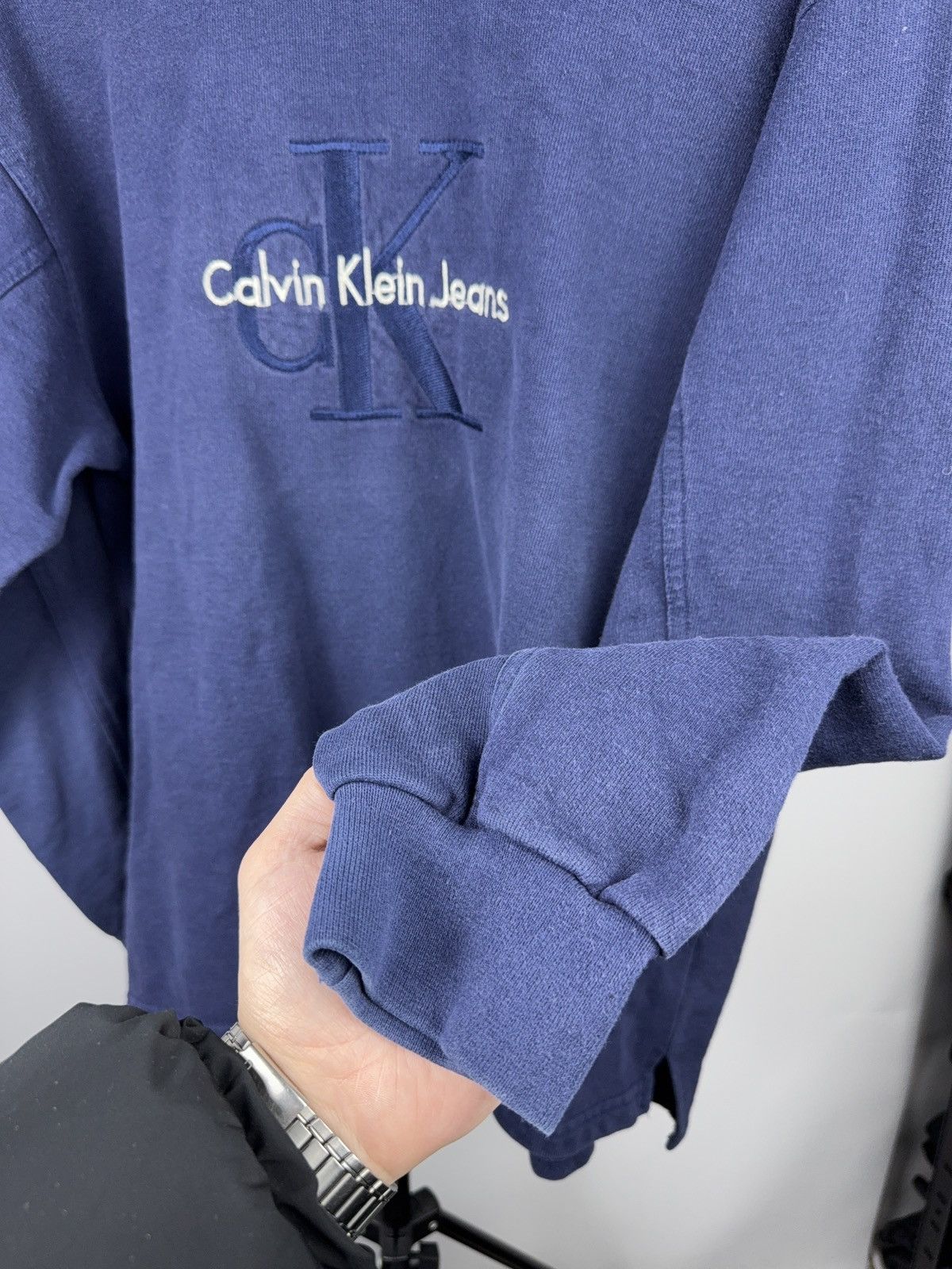 Calvin Klein Vintage 90s Calvin Klein Jeans Embroidered Logo Sweatshirt Size US L / EU 52-54 / 3 - 10 Thumbnail