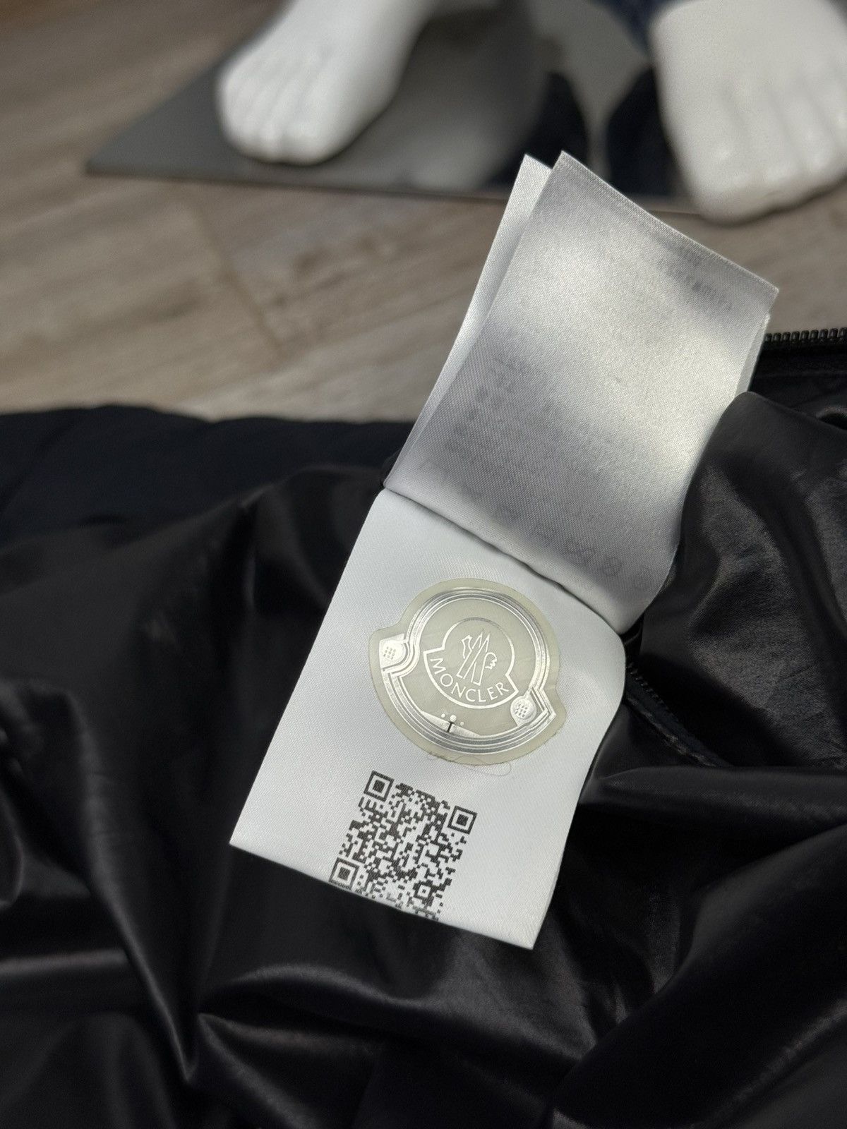 Moncler Moncler Puffer Jacket Nylon Maures Large Logo print moncler Size US L / EU 52-54 / 3 - 24 Thumbnail