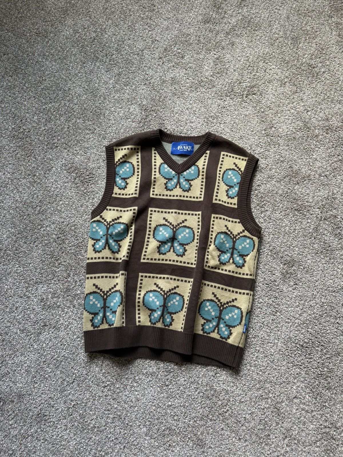 Awake NY Awake NY Brown Butterfly Knit Vest Size M – Made in Korea Size US M / EU 48-50 / 2 - 1 Thumbnail