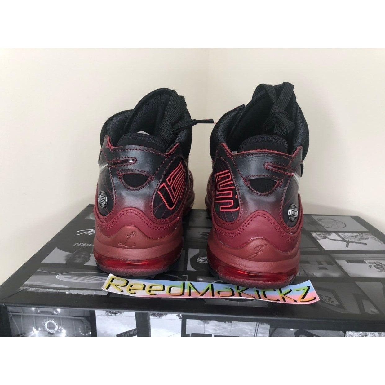 Nike Nike lebron 7 QS Christmas 2019 Mens 8.5us Size US 8.5 / EU 41-42 - 4 Thumbnail