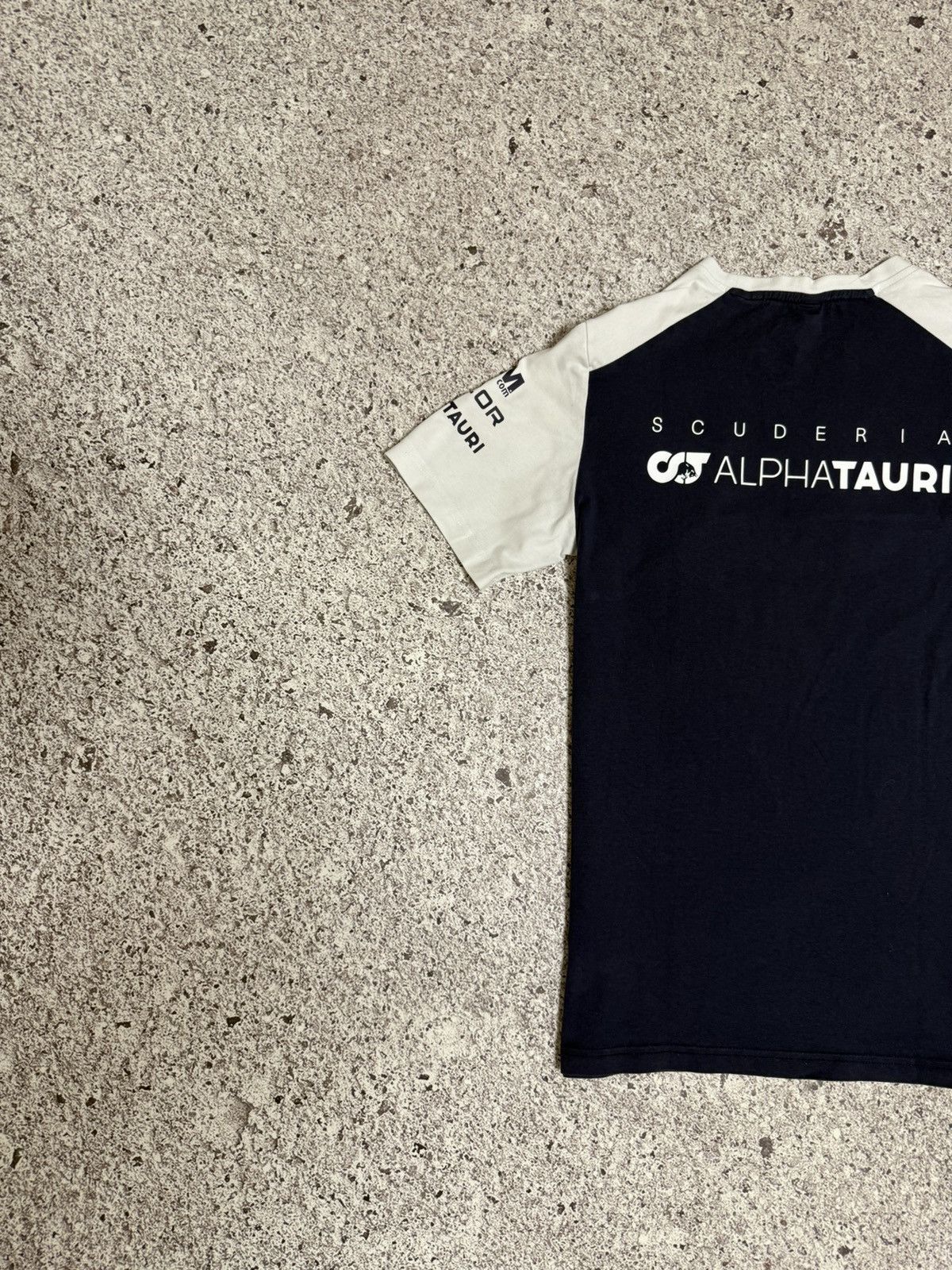 Alpha Industries × Ferrari Rare Scuderia AlphaTauri 2023 Team Racing Retro T-Shirt Size US XS / EU 42 / 0 - 7 Thumbnail