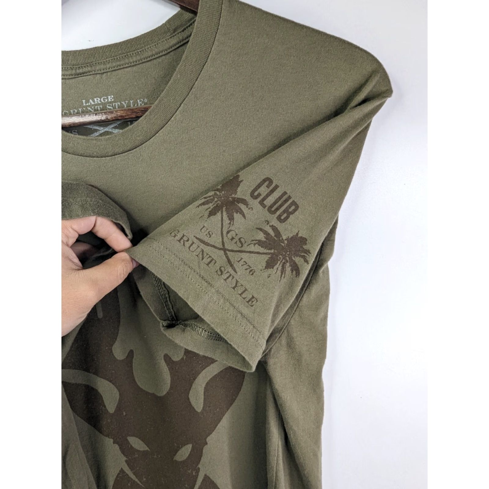 Vintage Grunt Style GS Club T Shirt Large Green Reindeer Middle Finger Graphic Flag Men Size US L / EU 52-54 / 3 - 2 Thumbnail