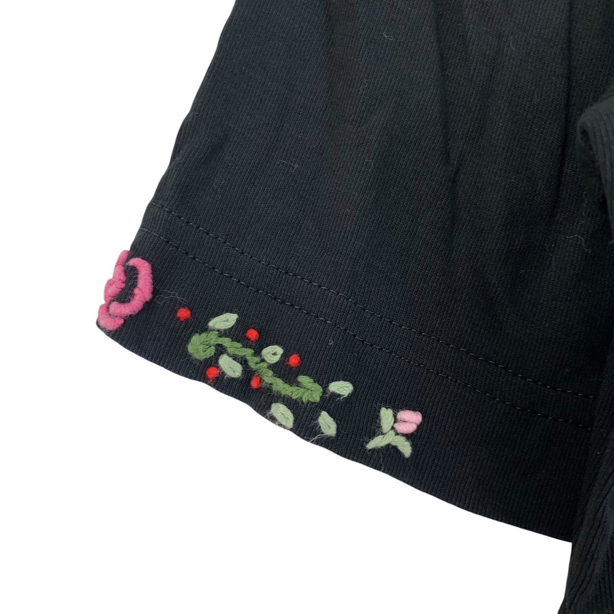 Louis Feraud Vintage LOUIS FERAUD PARIS Embroidered Flower Tee Shirt Size S / US 4 / IT 40 - 7 Thumbnail