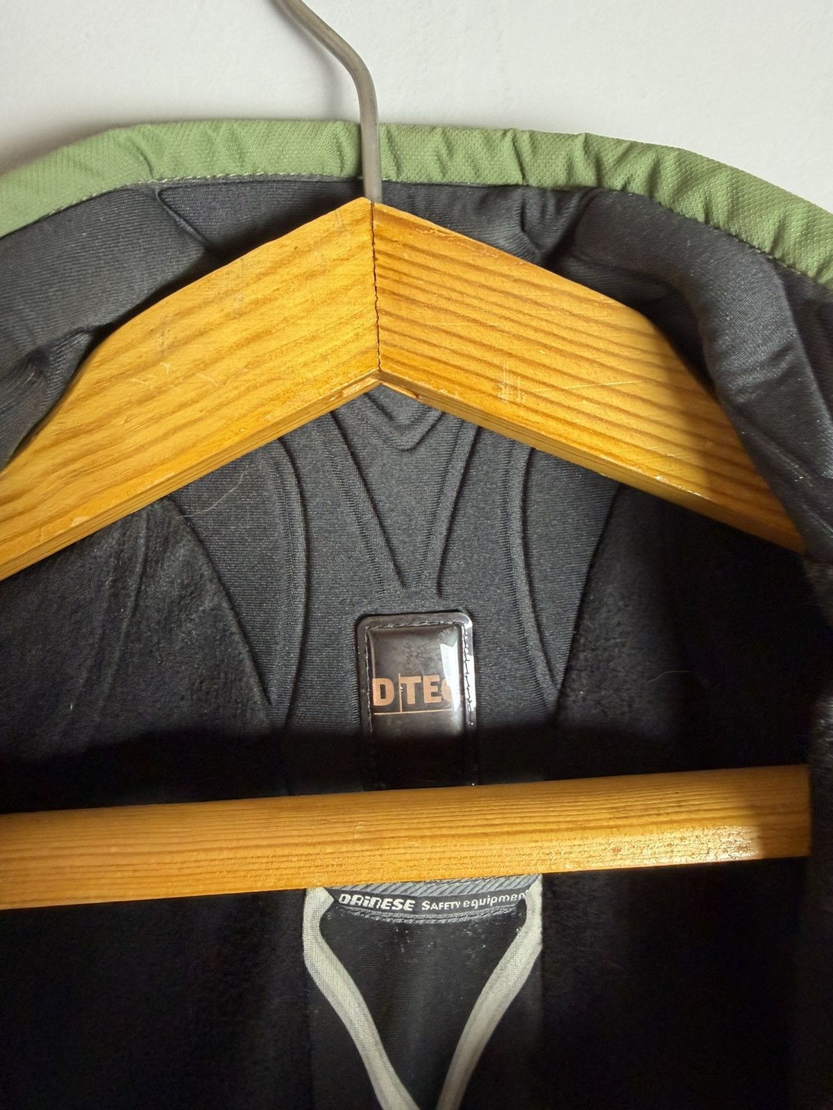 Dainese Mens Moto Dainese jacket Safety equipment Size US L / EU 52-54 / 3 - 10 Thumbnail