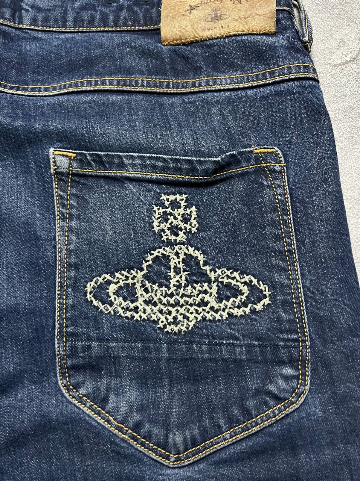 Vivienne Westwood Vintage Vivienne Westwood Jeans Big Logo Anglomania Orb Satu Size US 34 / EU 50 - 4 Thumbnail