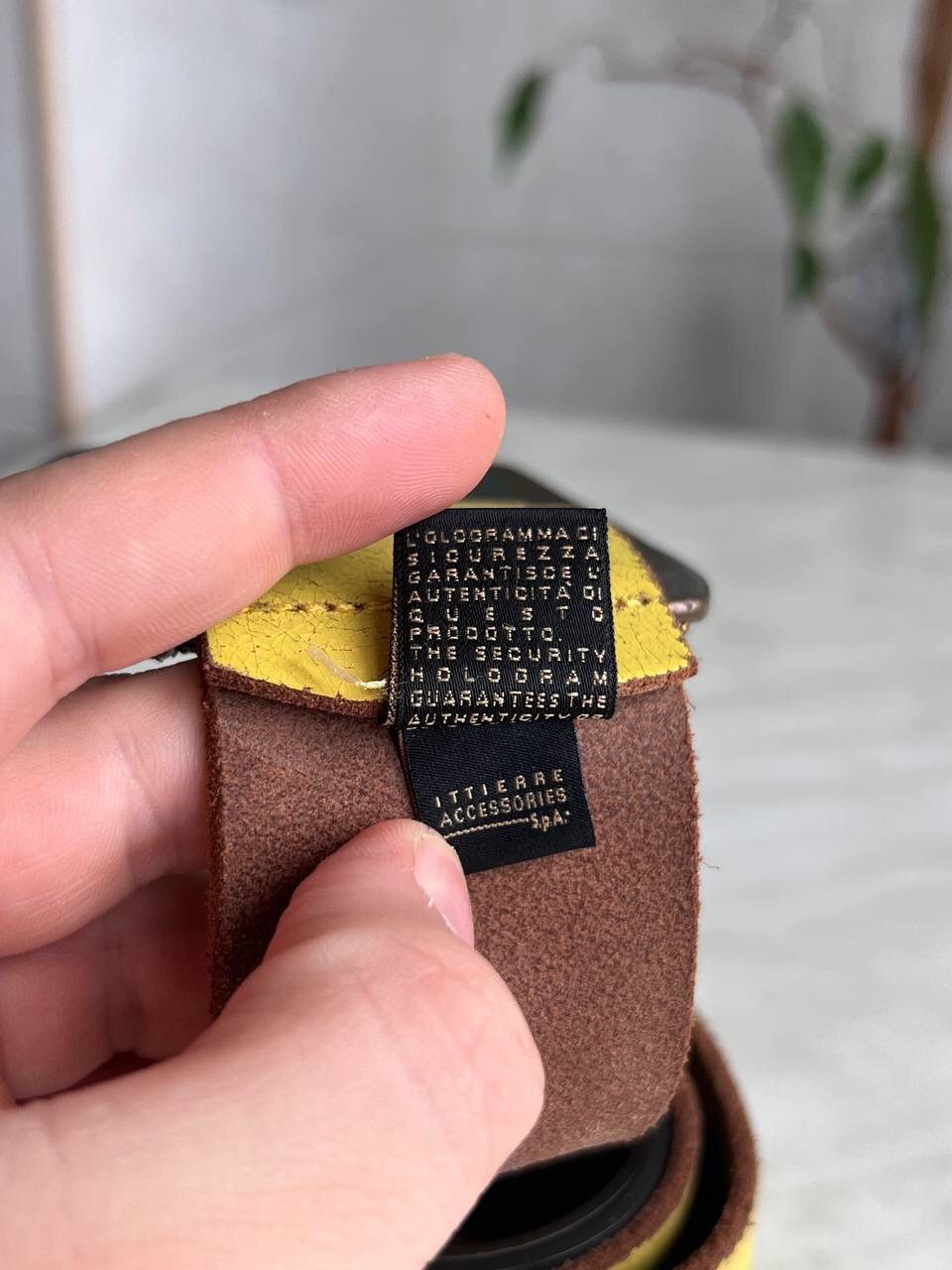 Designer × Roberto Cavalli Roberto Cavalli Crystal Buckle Italian Yellow Leather Belt Size 34 - 5 Thumbnail