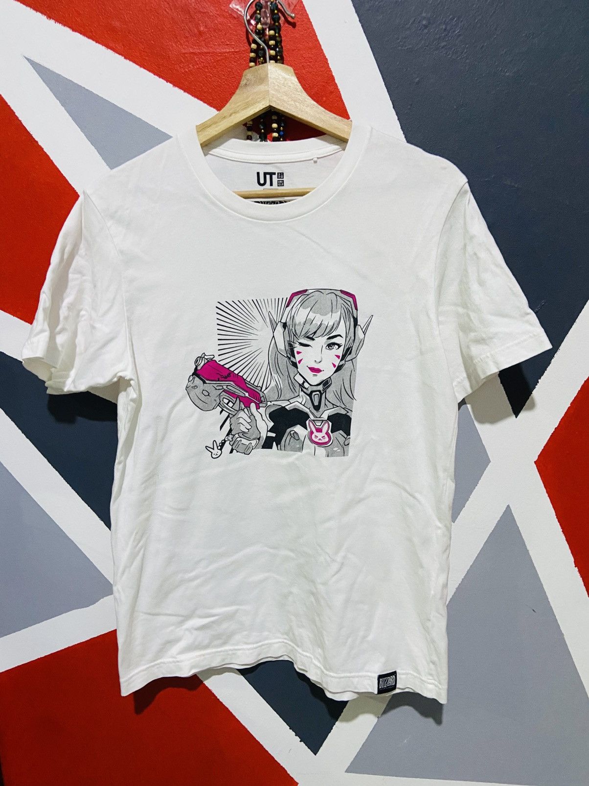Uniqlo Blizzard Tee Size US M / EU 48-50 / 2 - 1 Thumbnail