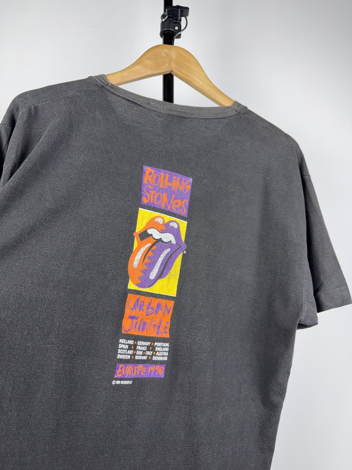 Band Tees × The Rolling Stones × Vintage Vintage 90's Faded The Rolling Stones 1990 Tour T-shirt Size US L / EU 52-54 / 3 - 10 Thumbnail