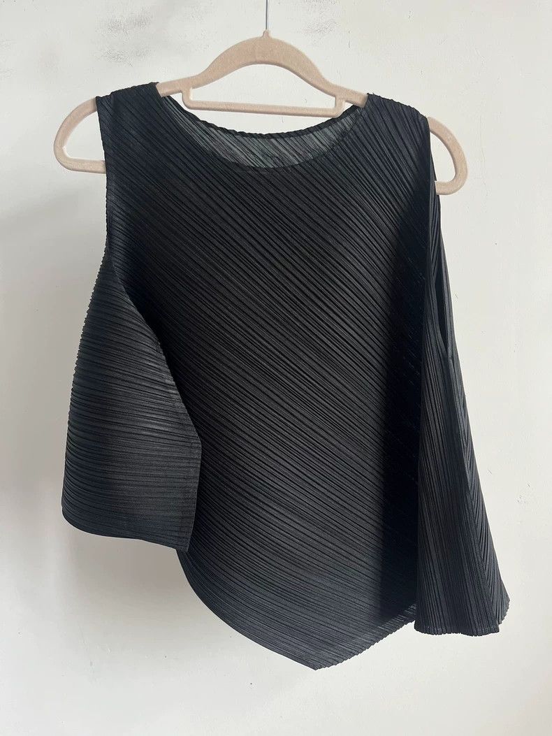 Issey Miyake Issey Miyake size:3 Black twill vest Size S / US 4 / IT 40 - 1 Thumbnail