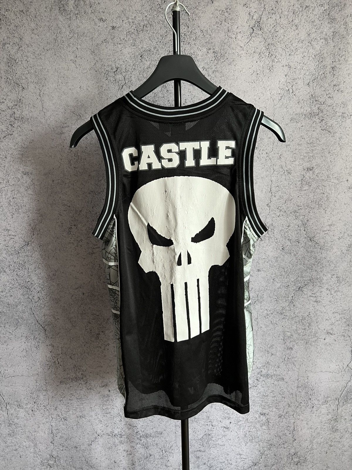 Marvel Comics Crazy Y2K 2012 Marvel Comics Skulls Sleeveless Tee Tank Top Size US M / EU 48-50 / 2 - 3 Thumbnail