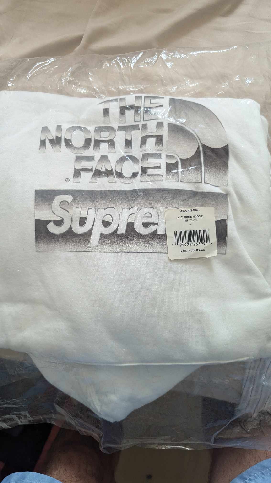 Other Supreme x North Face Hoodie Brand New Size US L / EU 52-54 / 3 - 1 Preview